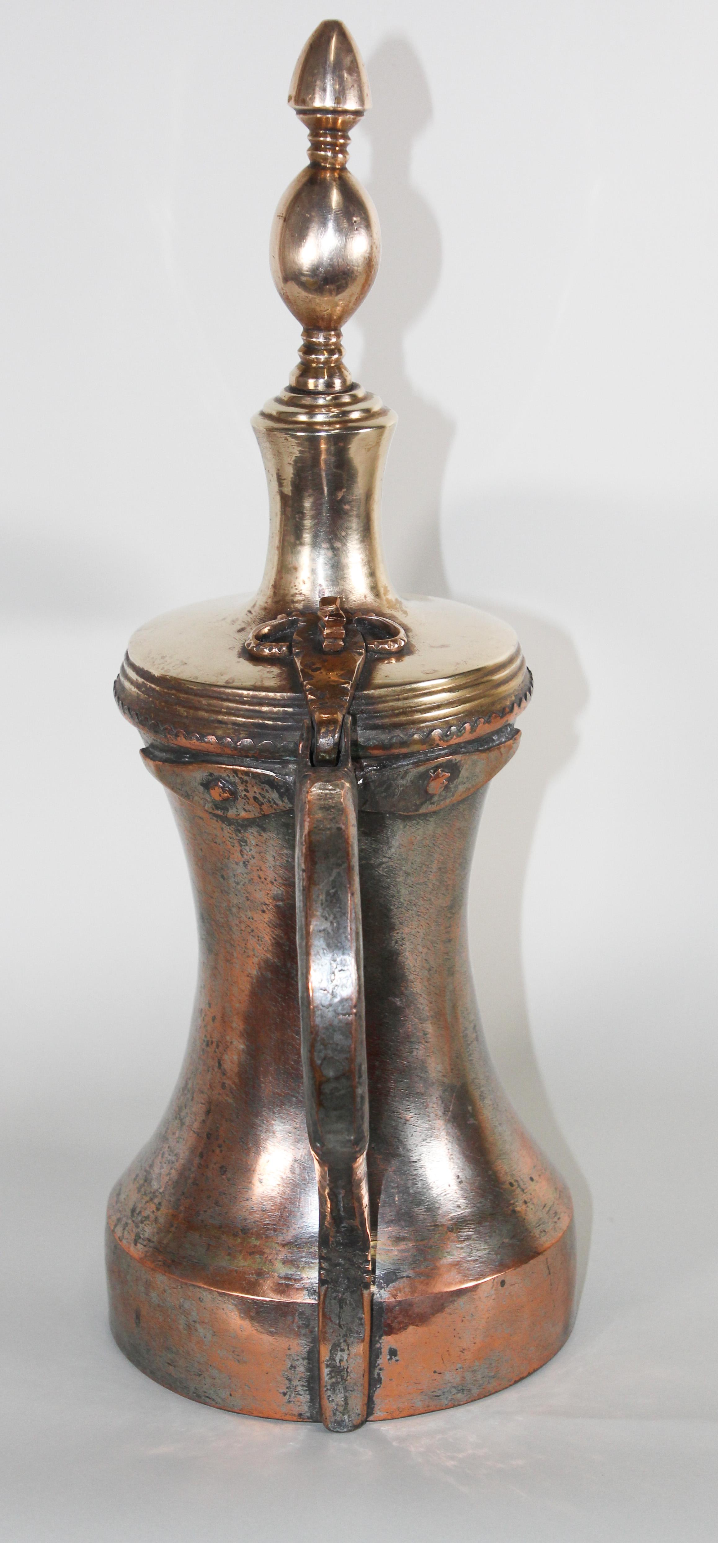 Dallah Middle Eastern Oversized Arabian Copper Coffee Pot 4