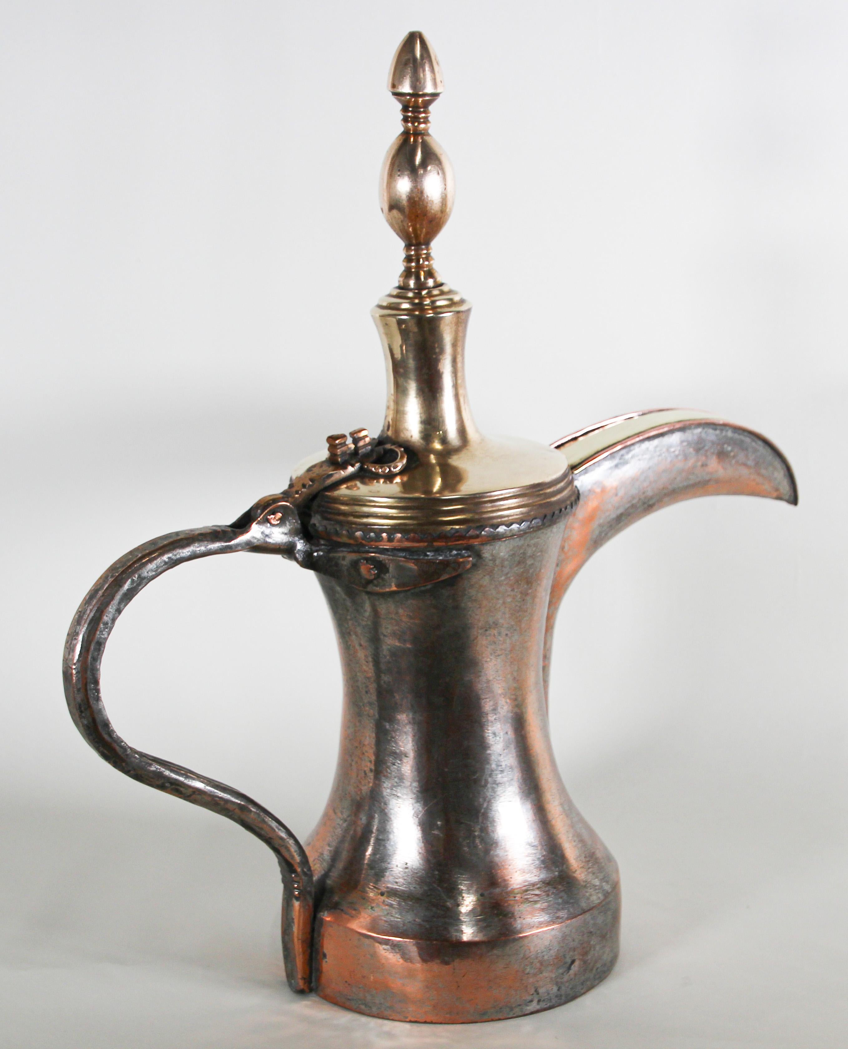 Dallah Middle Eastern Oversized Arabian Copper Coffee Pot 6