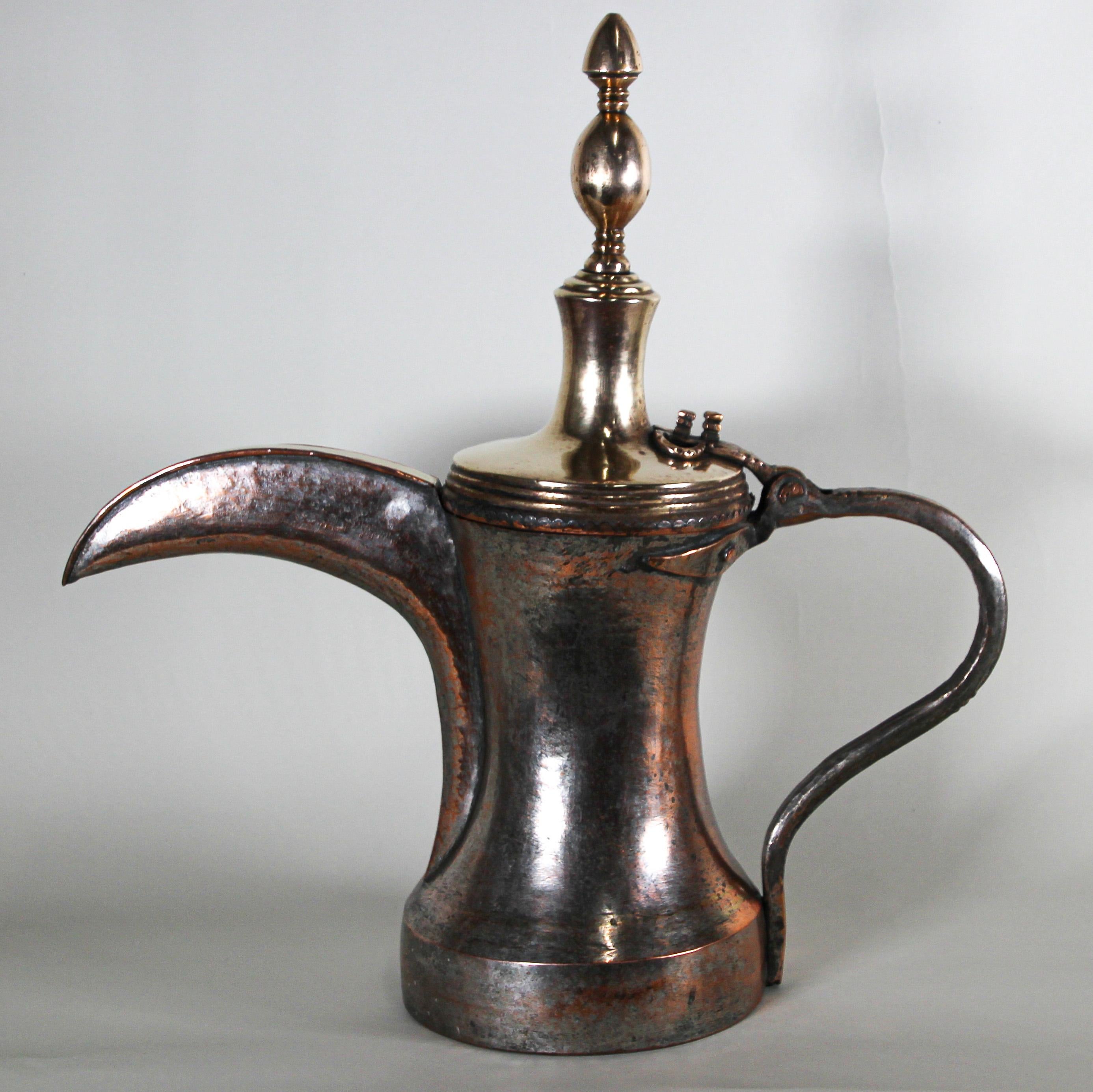Dallah Middle Eastern Oversized Arabian Copper Coffee Pot 8