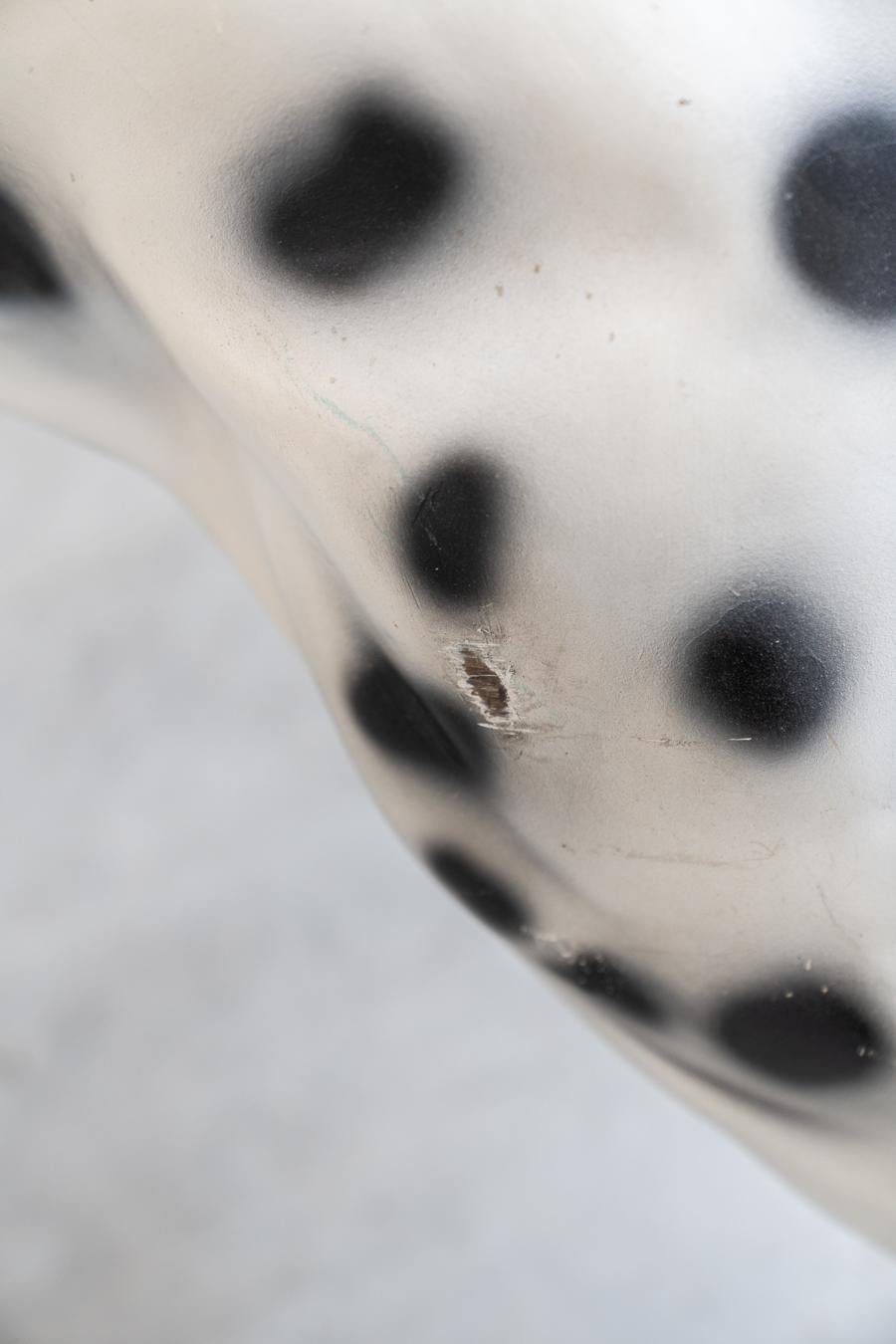 Chien dalmatien en résine, 1970 en vente 4