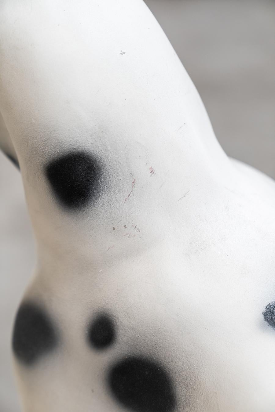 Chien dalmatien en résine, 1970 en vente 7