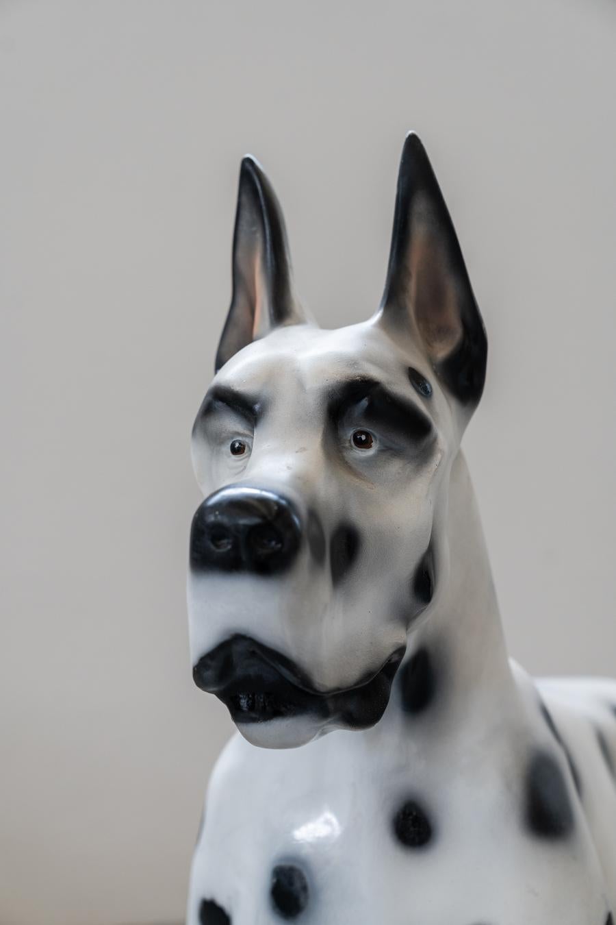 Chien dalmatien en résine, 1970 en vente 9