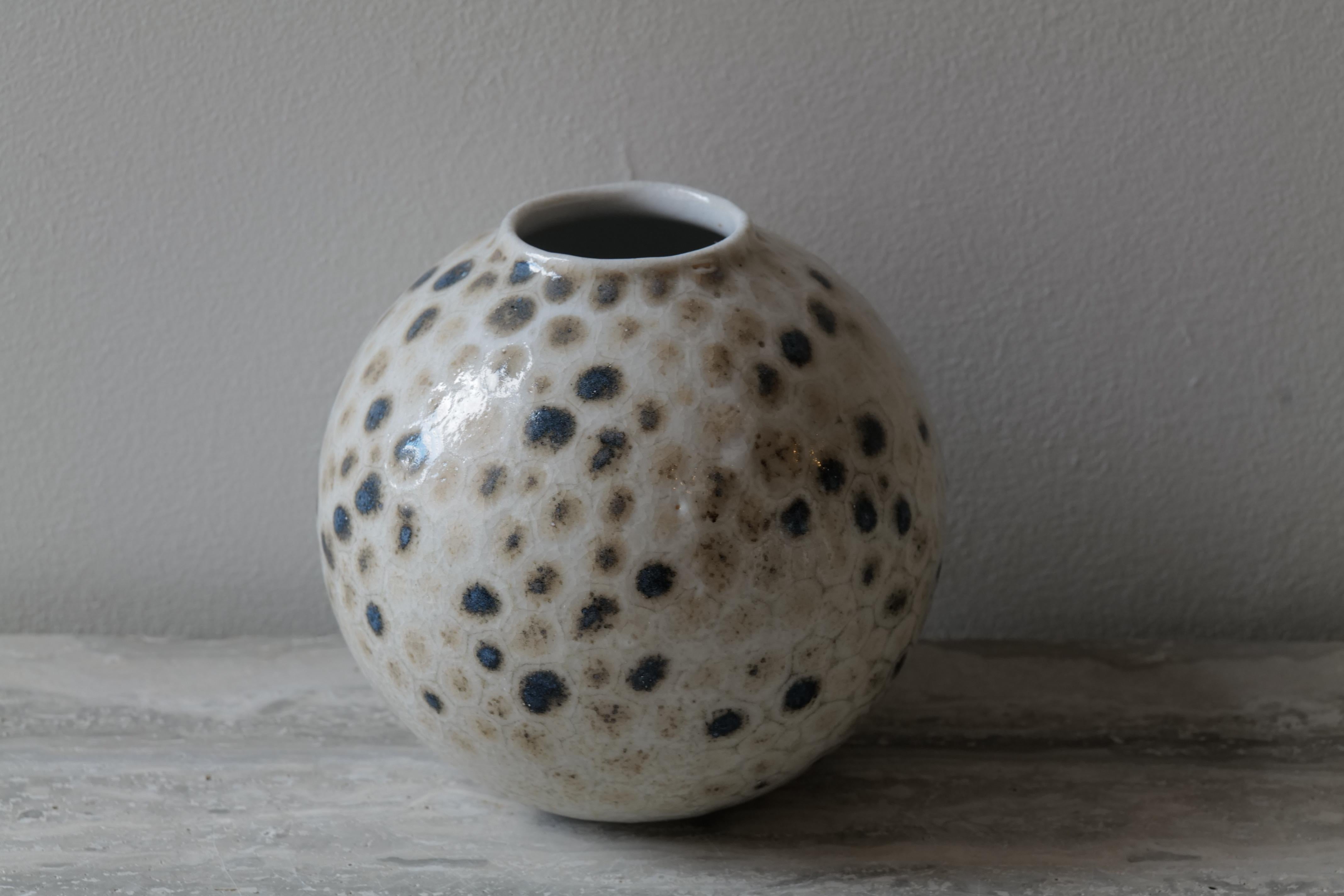 Dalmatiner Medium Globe Vase (Porzellan) im Angebot