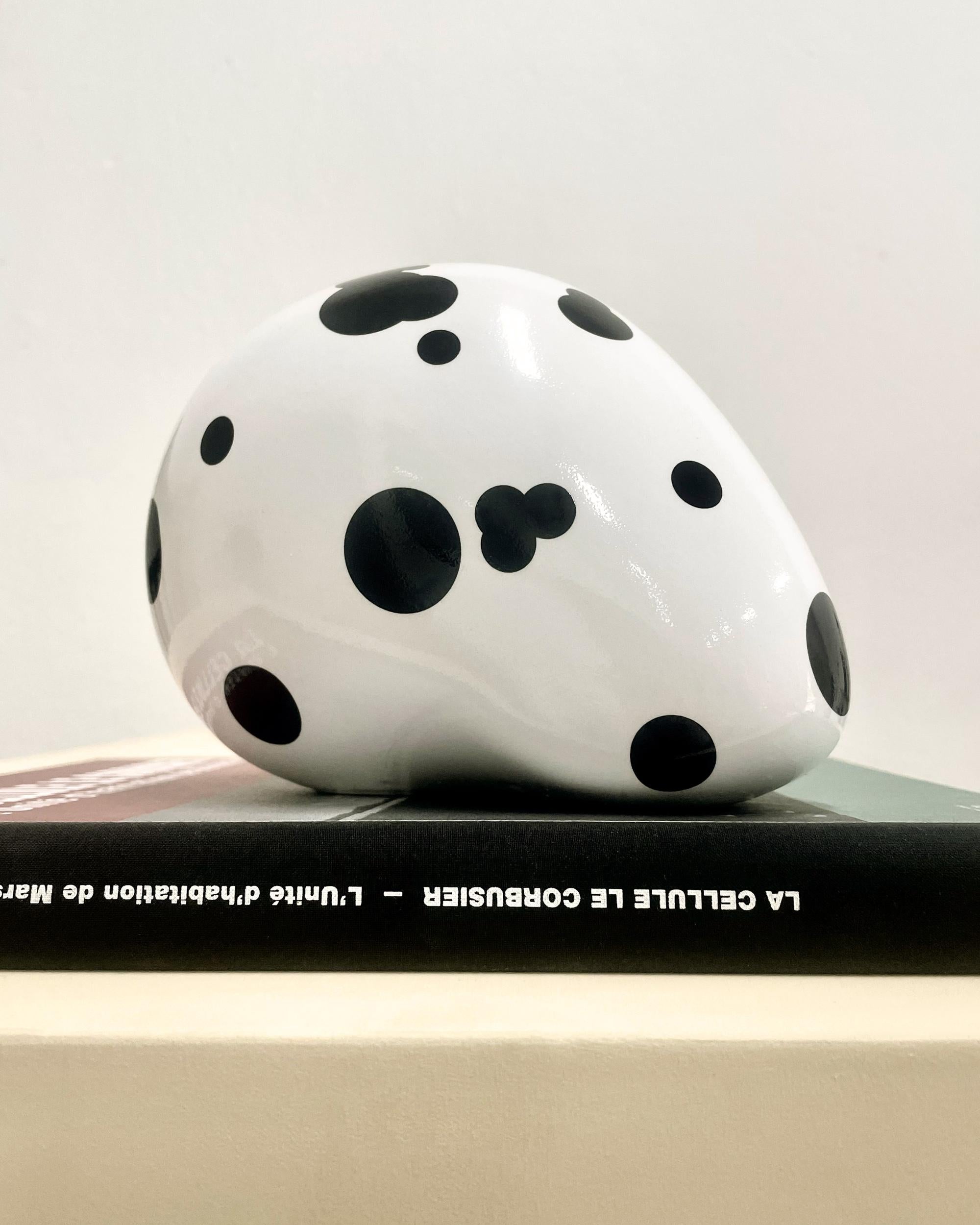 Dalmatian Skull – Porcelain Sculpture by Andréason & Leibel, Contemporary  For Sale 7