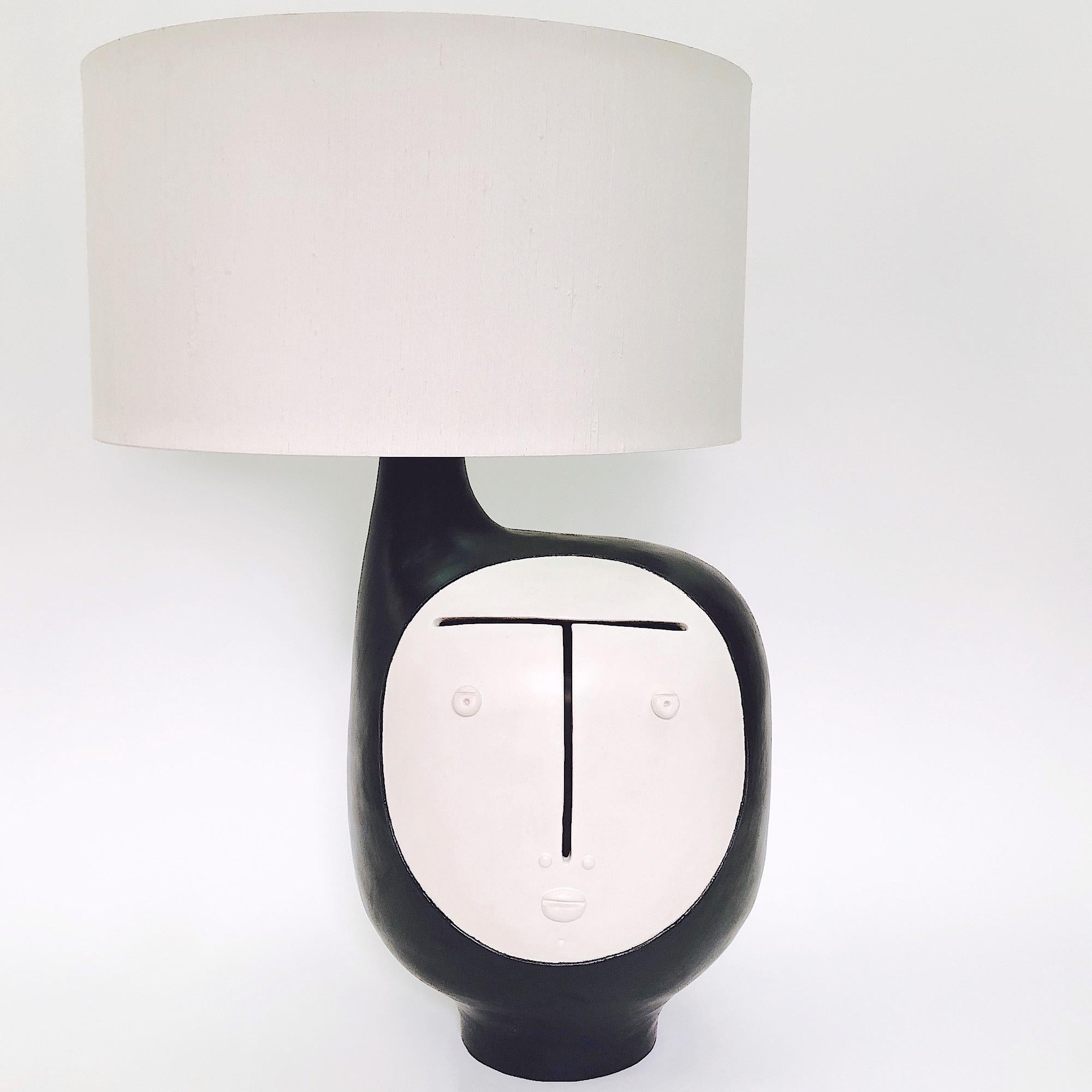 Contemporary Dalo, Black and White Ceramic Table Lamp