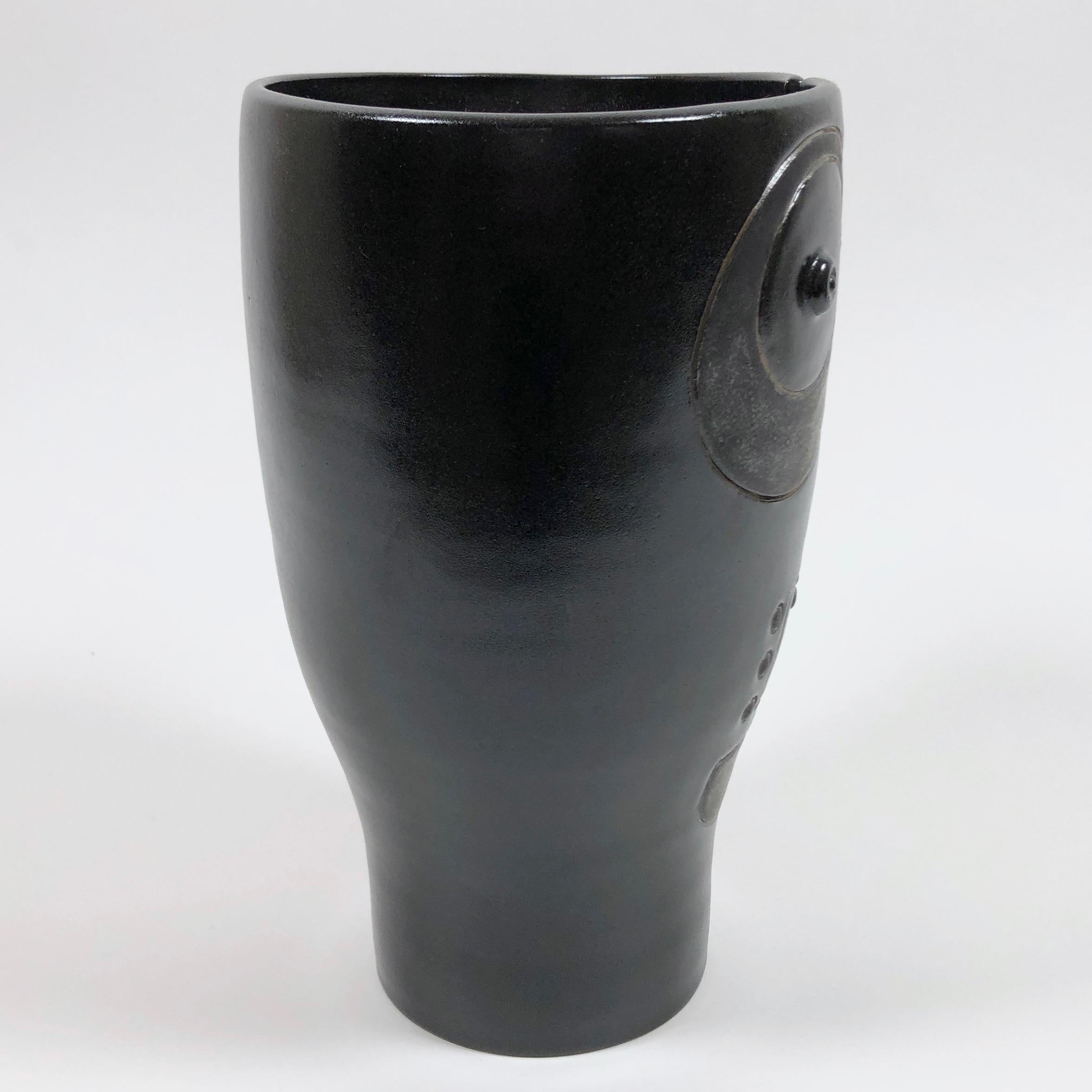 Dalo, Black Ceramic Vase 1