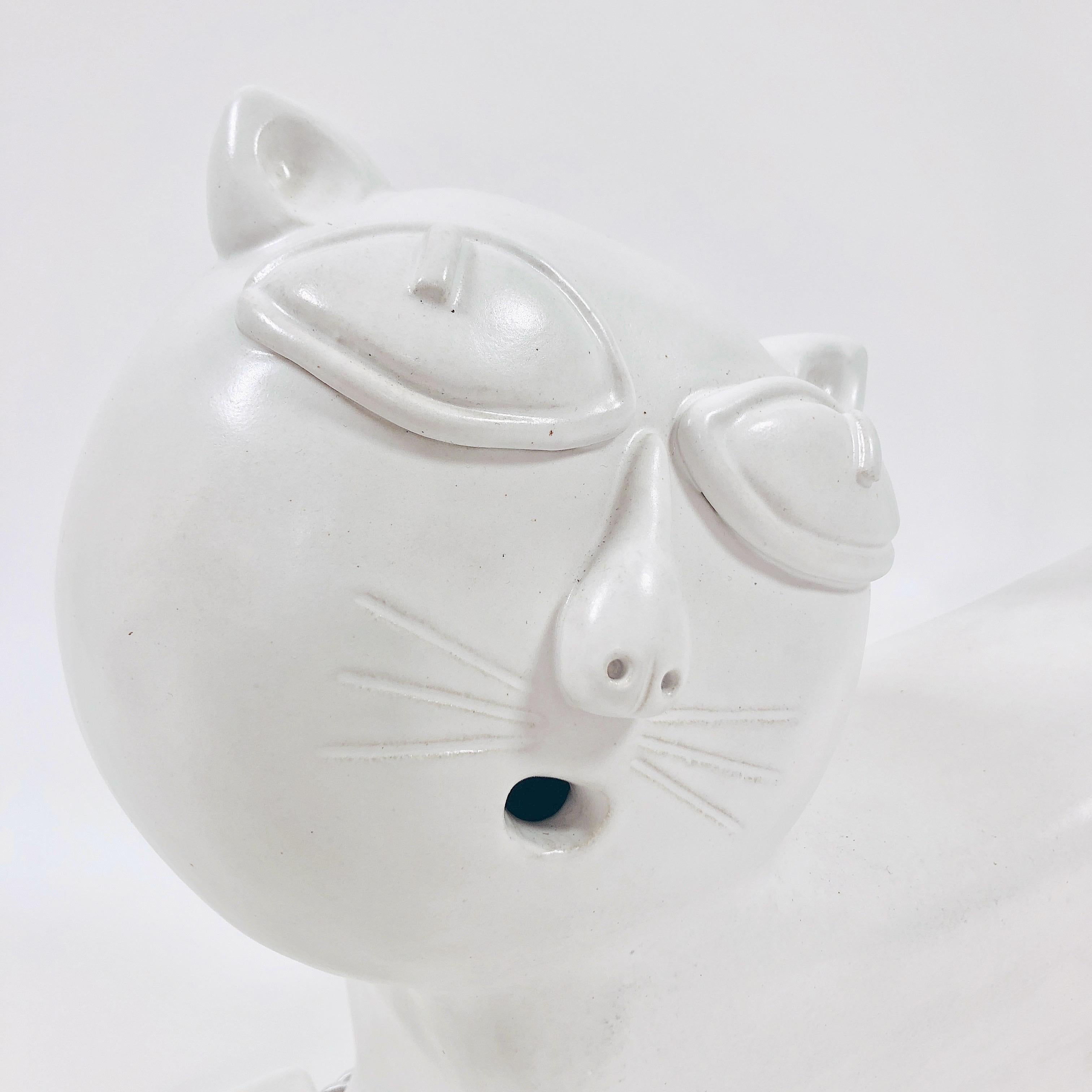 French Dalo, White Cat Ceramic Table Lamp