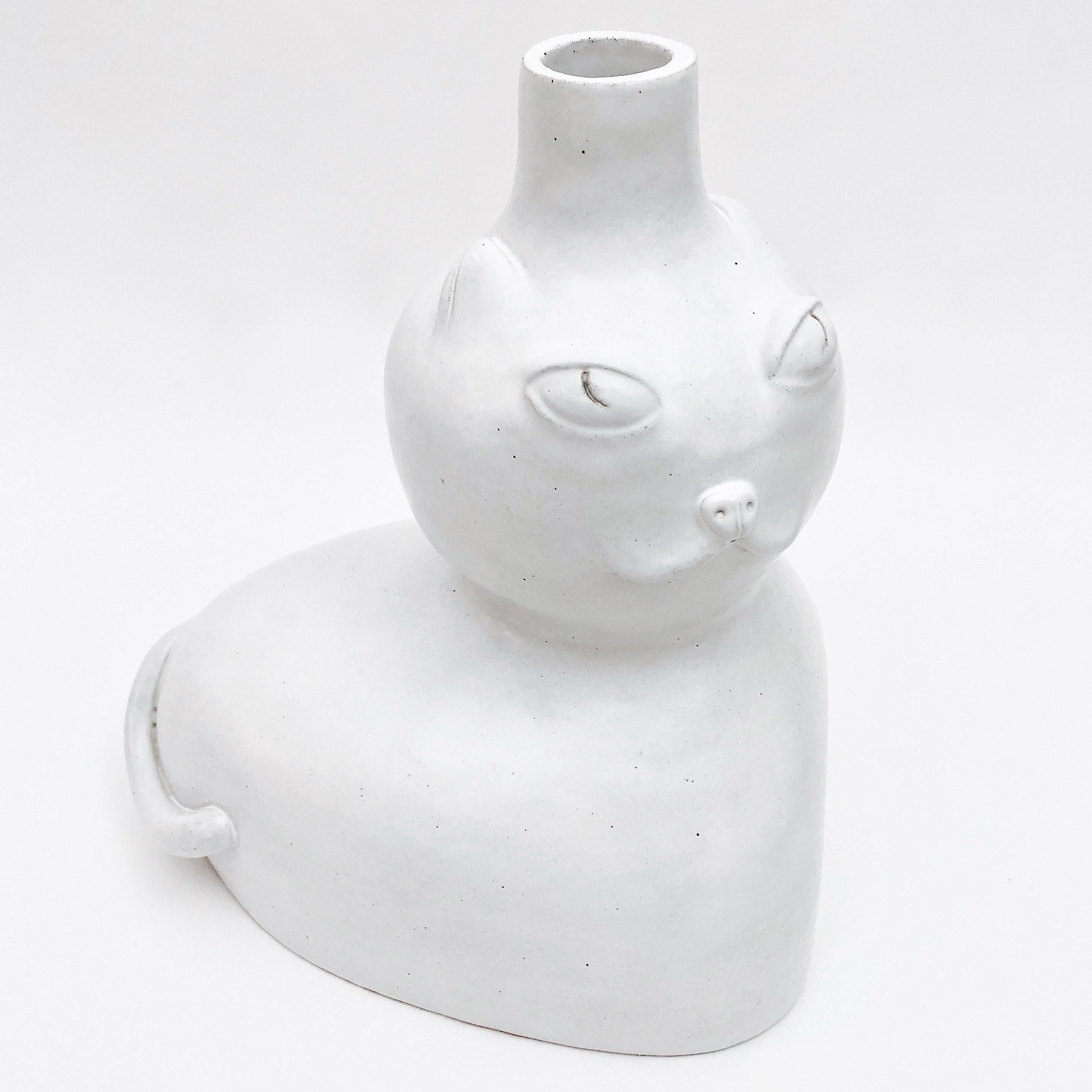 Organic Modern Dalo, White Ceramic Lamp Base For Sale