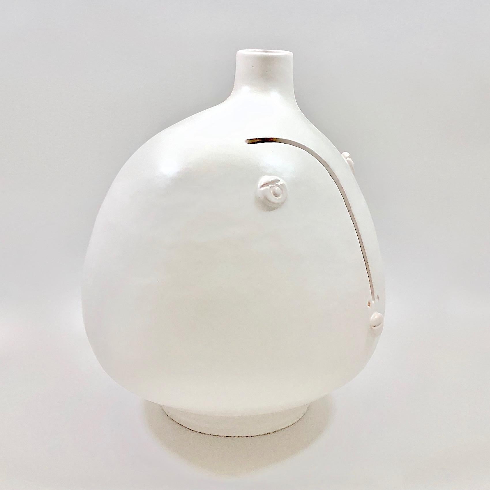Dalo - White Ceramic Table Lamp Base 5