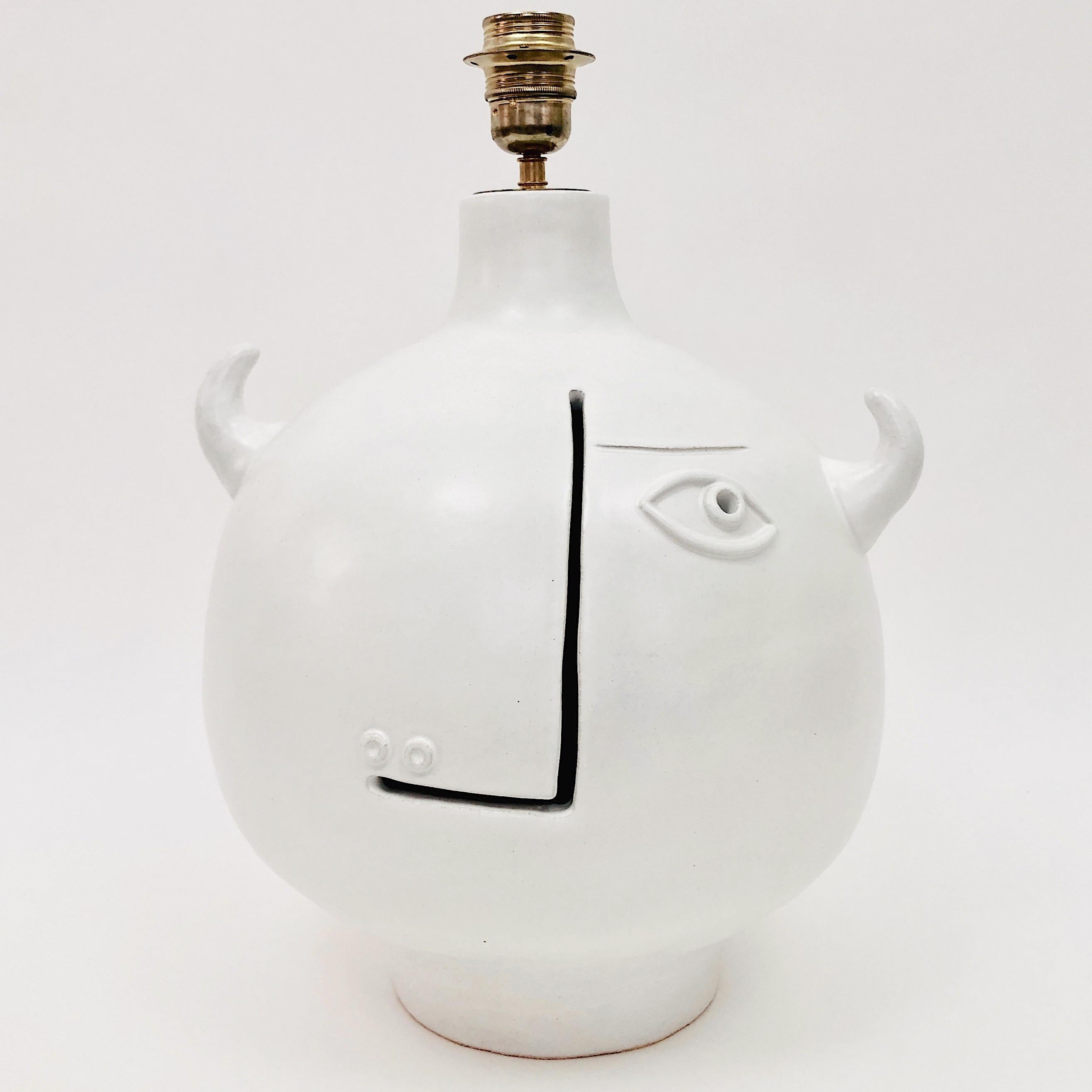 Dalo, White Ceramic Table Lamp Base In Excellent Condition For Sale In NICE, FR