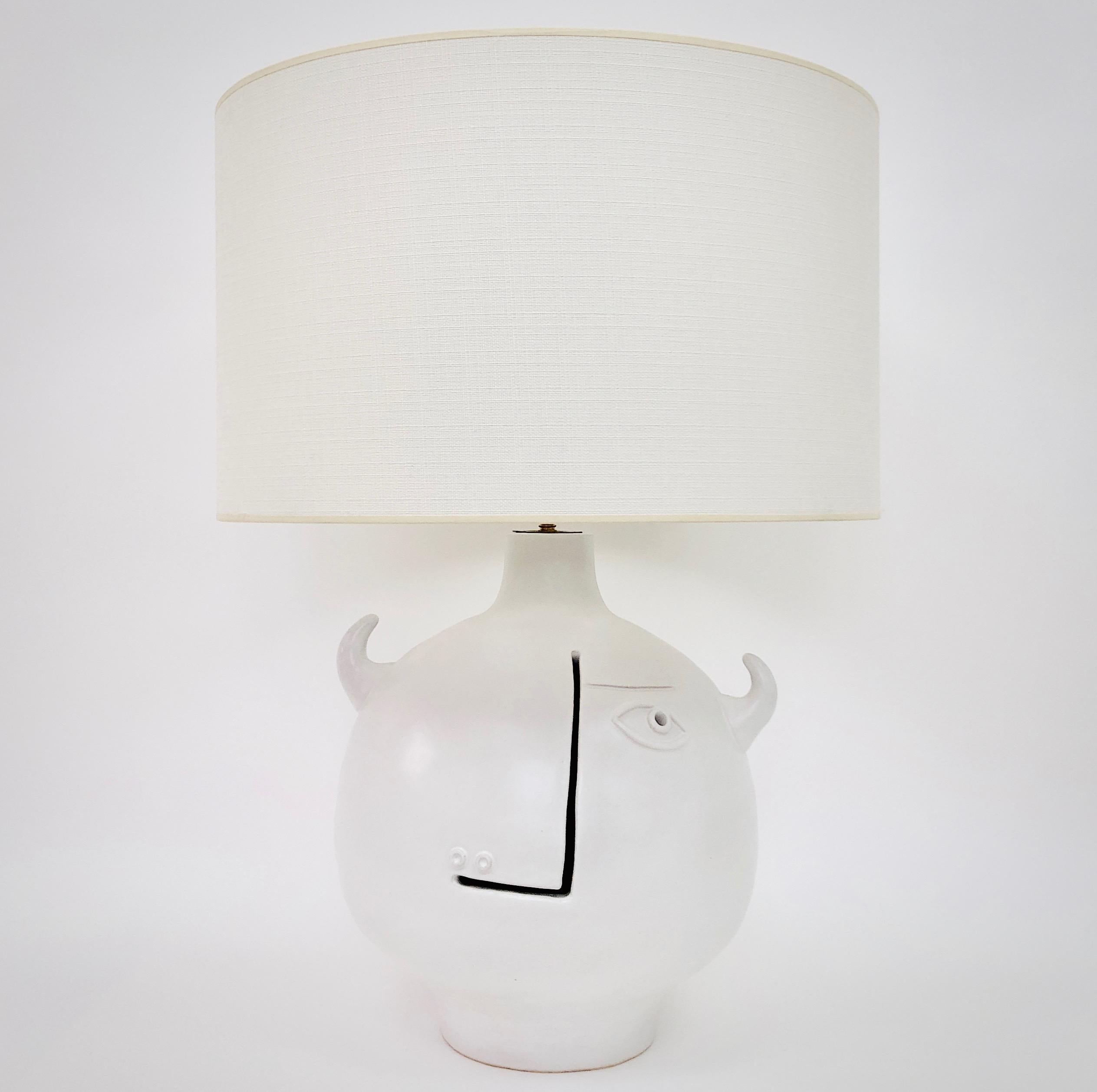 Dalo, White Ceramic Table Lamp Base For Sale 2
