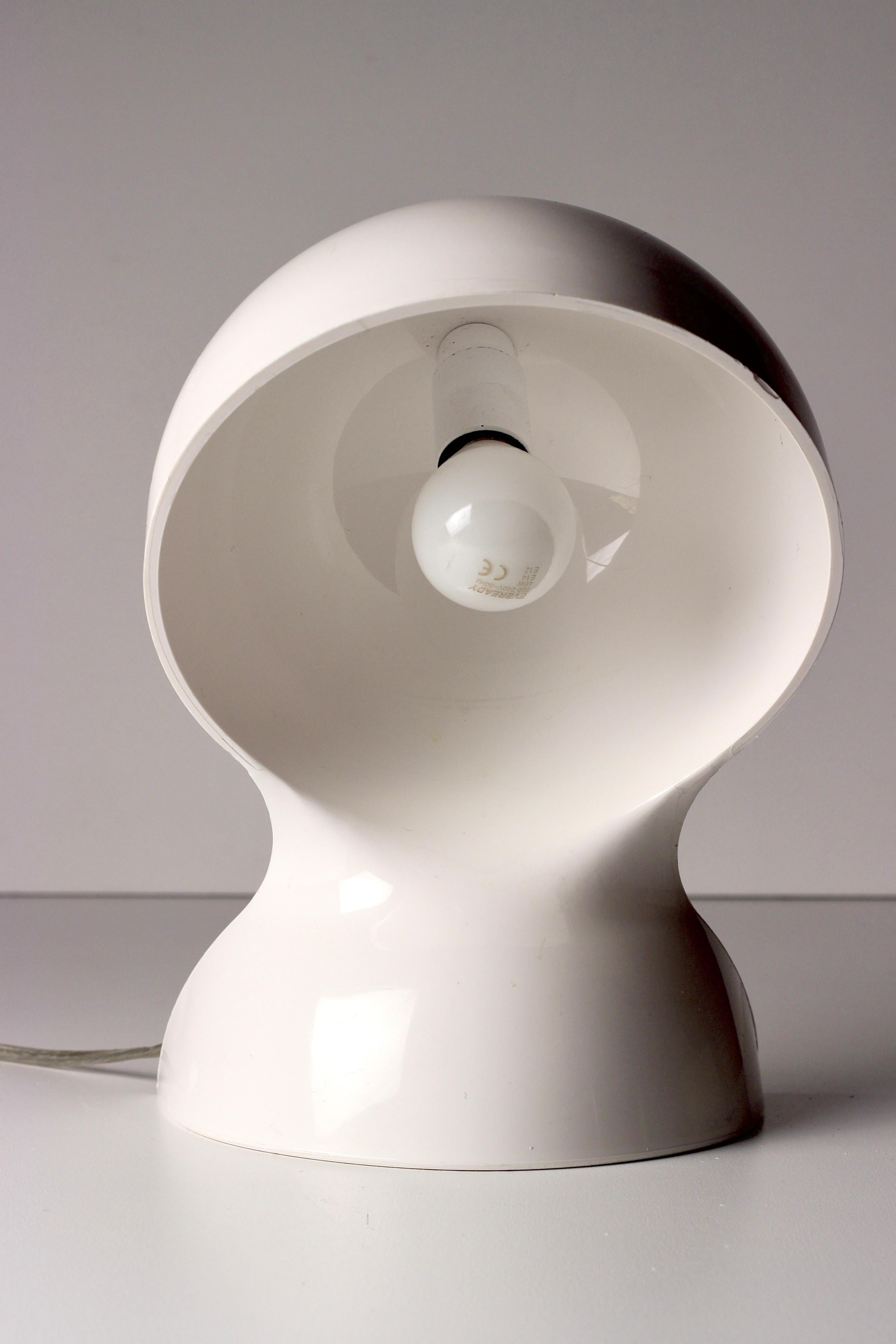 Italian Dalu Table Lamp by Vico Magistretti for Artemide For Sale