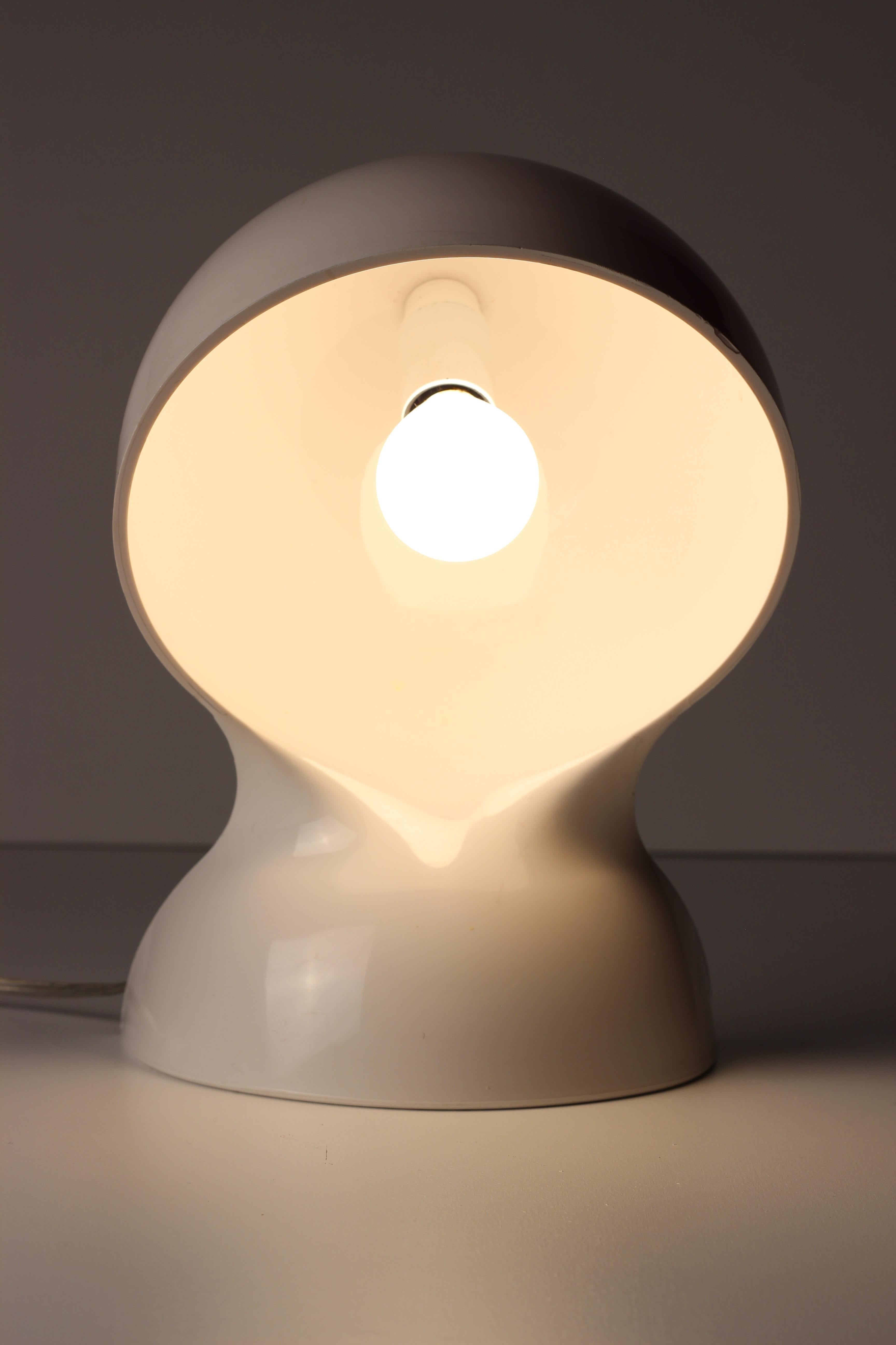 Molded Dalu Table Lamp by Vico Magistretti for Artemide For Sale