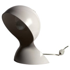 Lampe de table Dalu de Vico Magistretti pour Artemide 