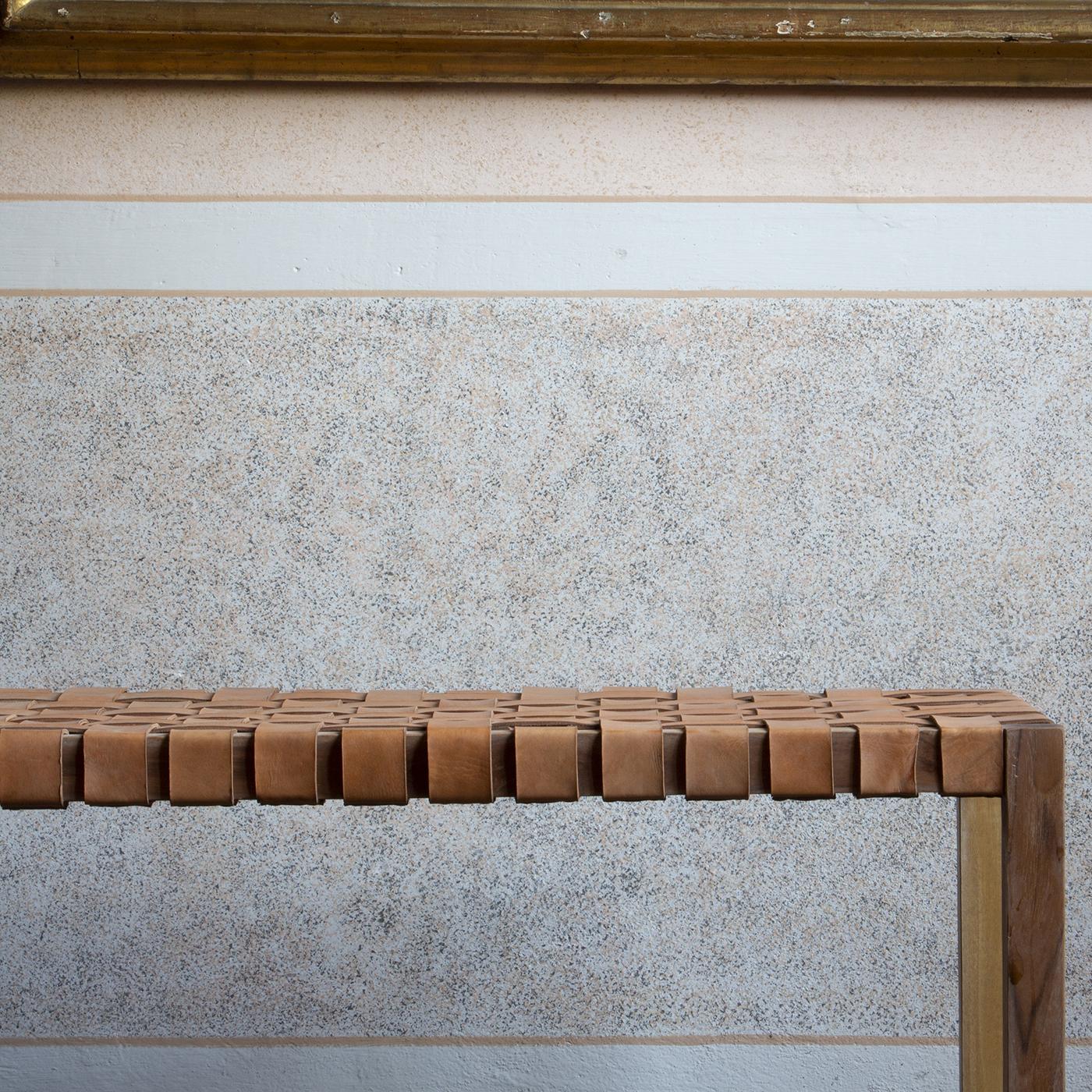 Modern Dama Bench