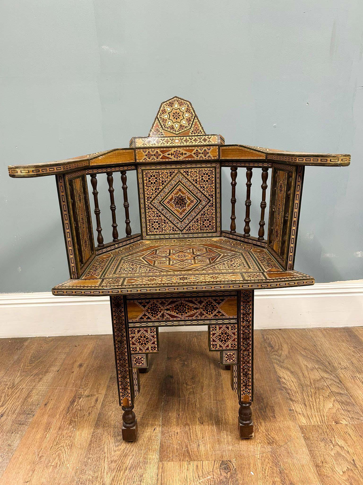 Silla Damascana Juego de Mesa Juegos Incrustaciones Árabes Interiores Sirios en venta 11