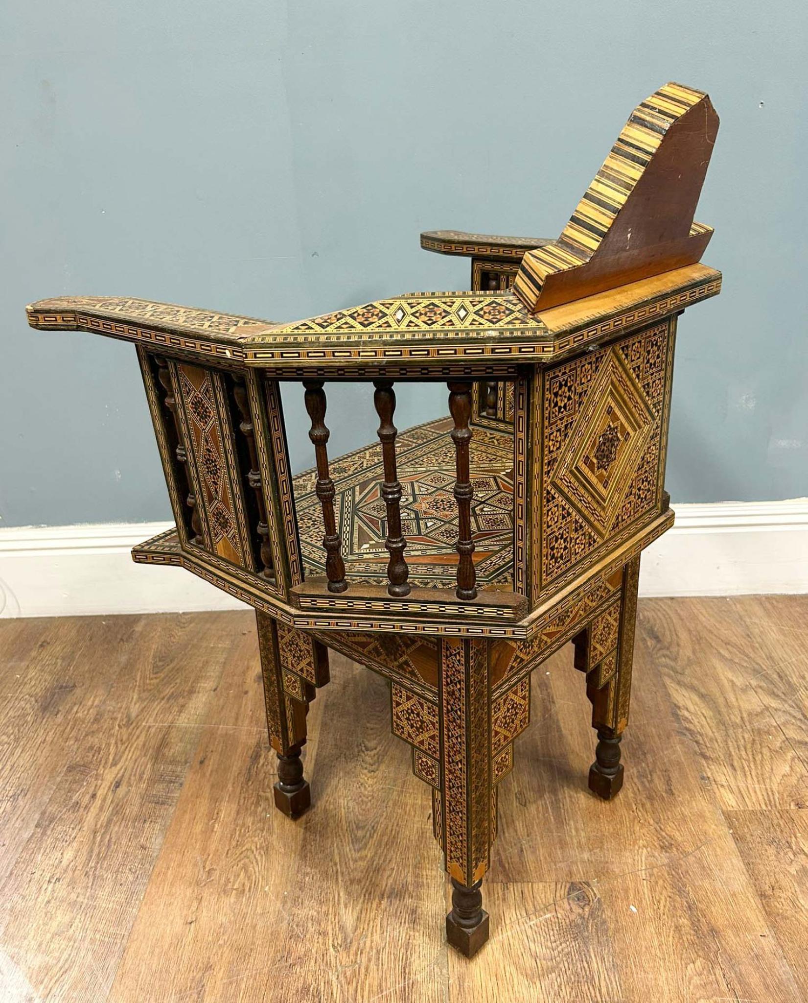 Silla Damascana Juego de Mesa Juegos Incrustaciones Árabes Interiores Sirios en venta 2