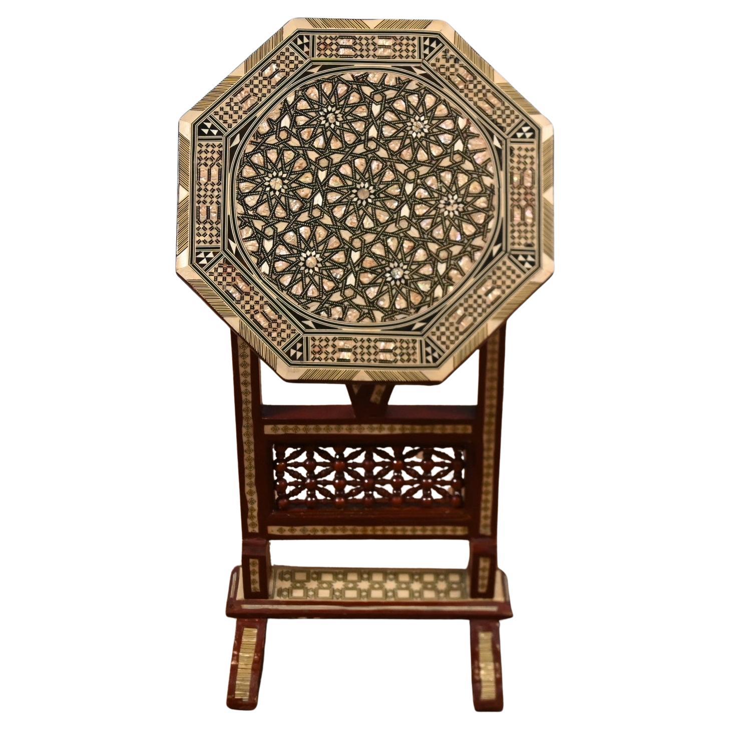 Damaszener Beistelltisch Kippplatte Syrisch-Arabische Intarsien im Angebot