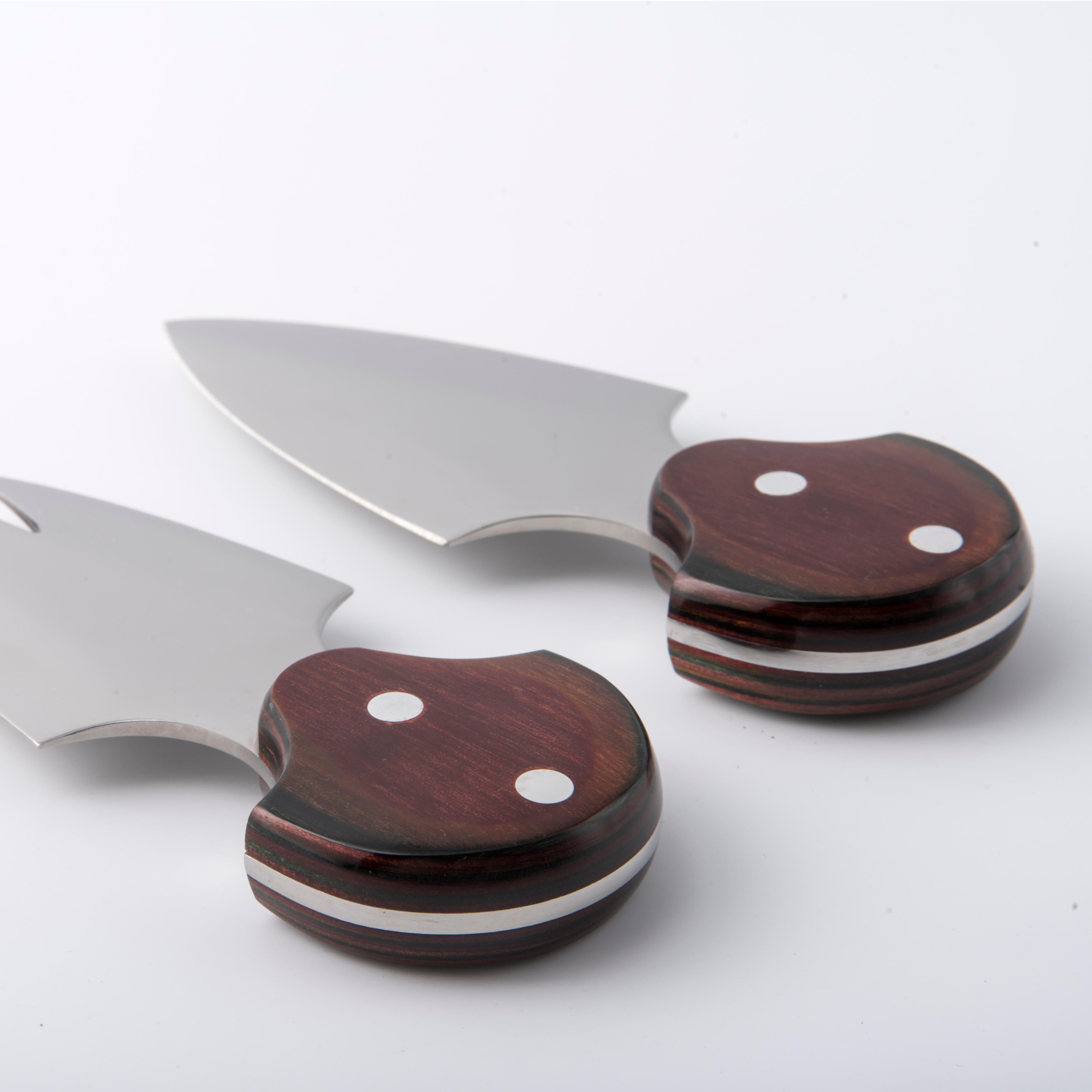 DAMASCO Juego de 2 Cuchillos de Queso de Acero Inoxidable  Asa de madera policromada en Nuevo estado para la venta en Spilimbergo, IT