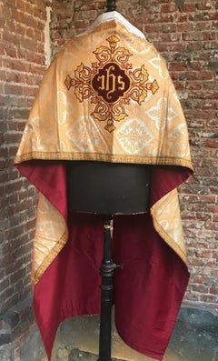 Damask Embroidered Priest Vestment Cape