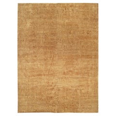 Tappeto in seta color oro-beige con motivi arabeschi moderni in stile damascato “Aurelia” di Doris Leslie Blau