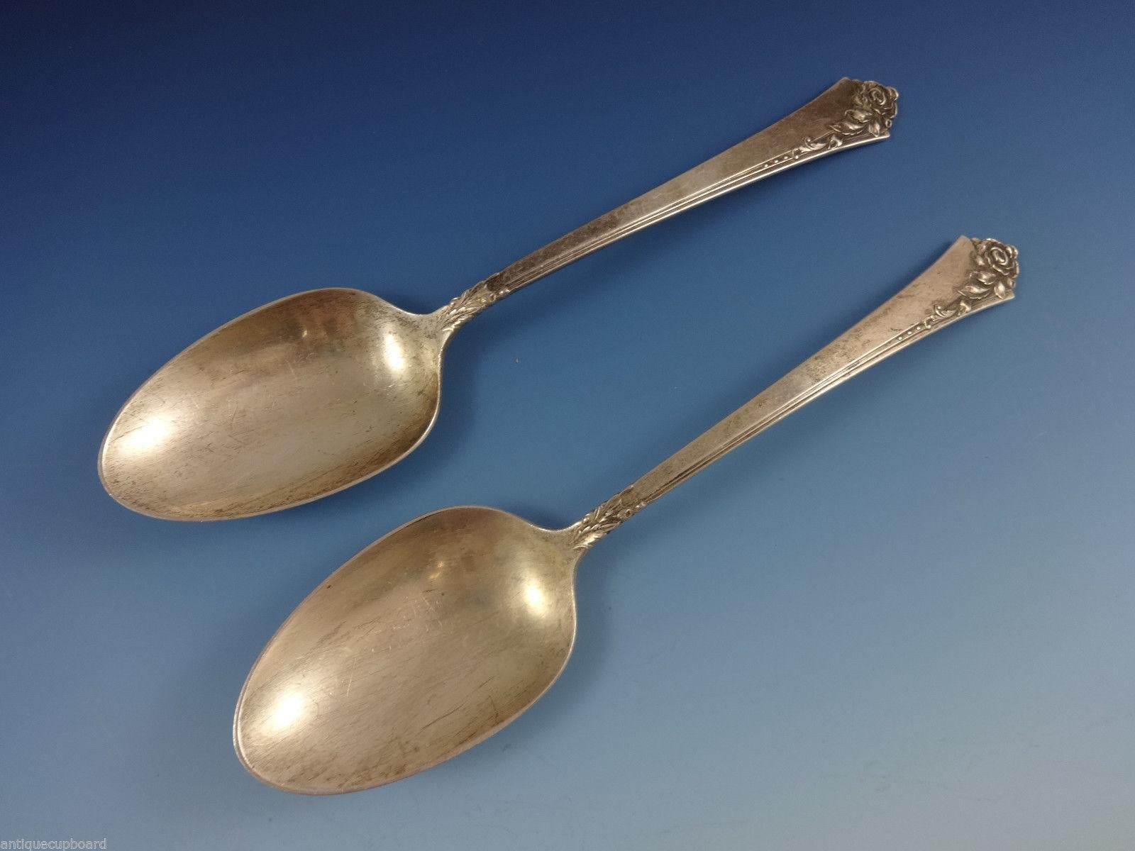 Damask Rose by Oneida Sterling Silver Flatware Set For 12 Service 69 Pcs For Sale 2