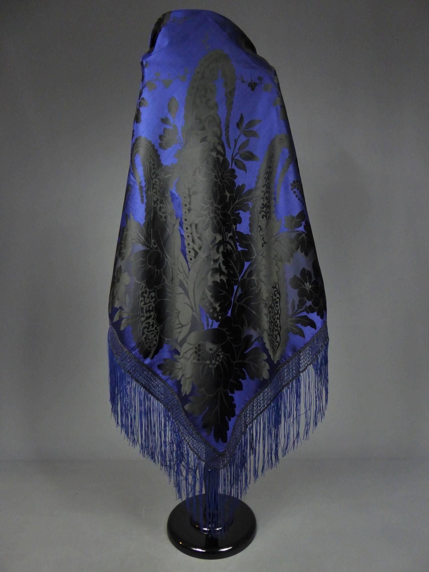 Damask silk shawl, circa 1860 6