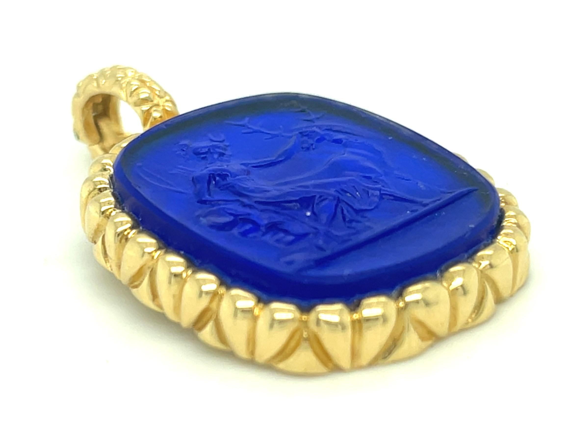 Pendentif en intaille de verre D'amati 