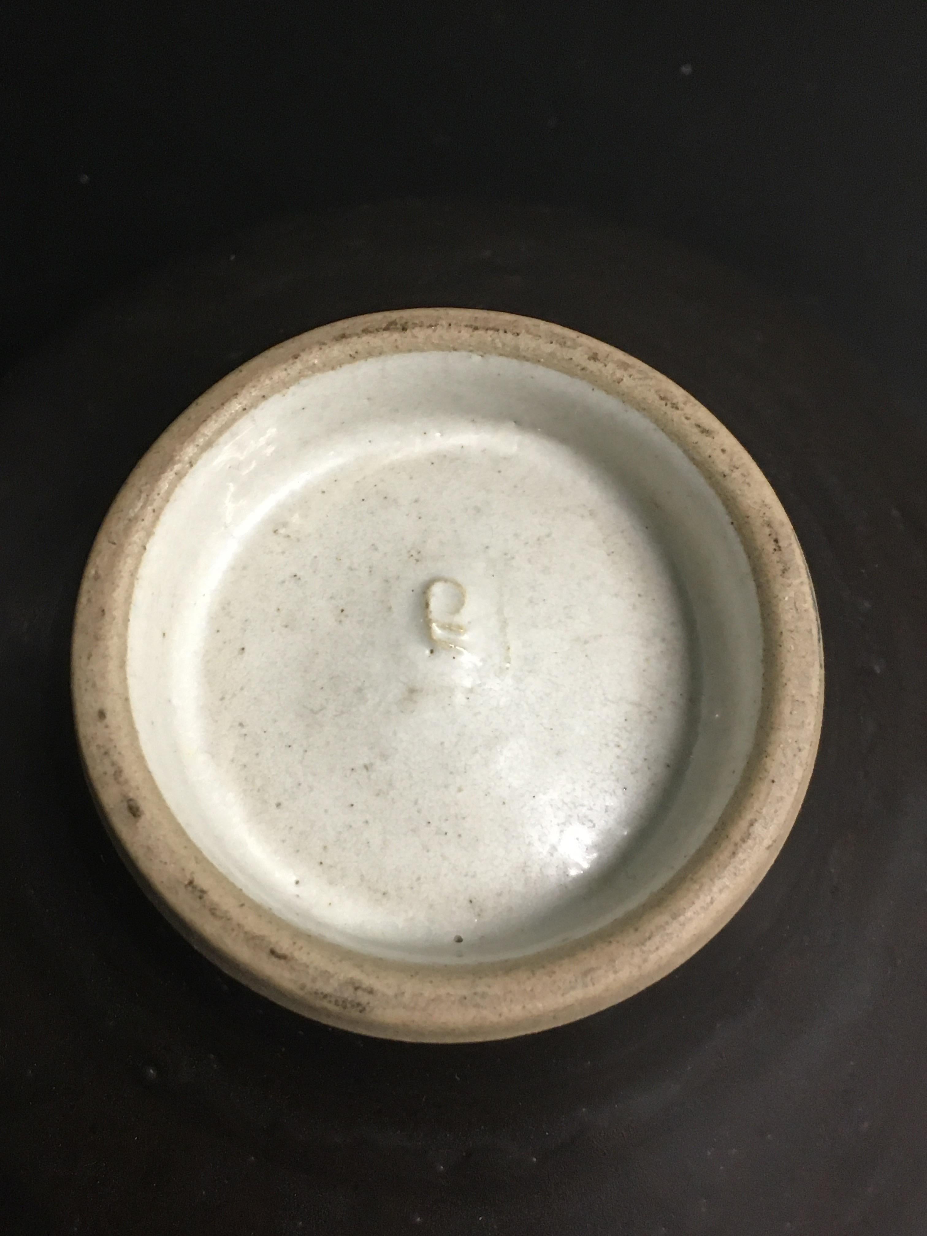 Dame Lucie Rie, 1950's Porcelain Footed Bowl with Manganese Glaze. For Sale 9