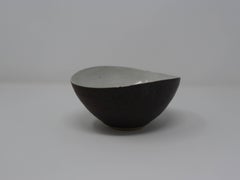 Dame Lucie Rie, Stoneware Bowl with White Interior, 1970s