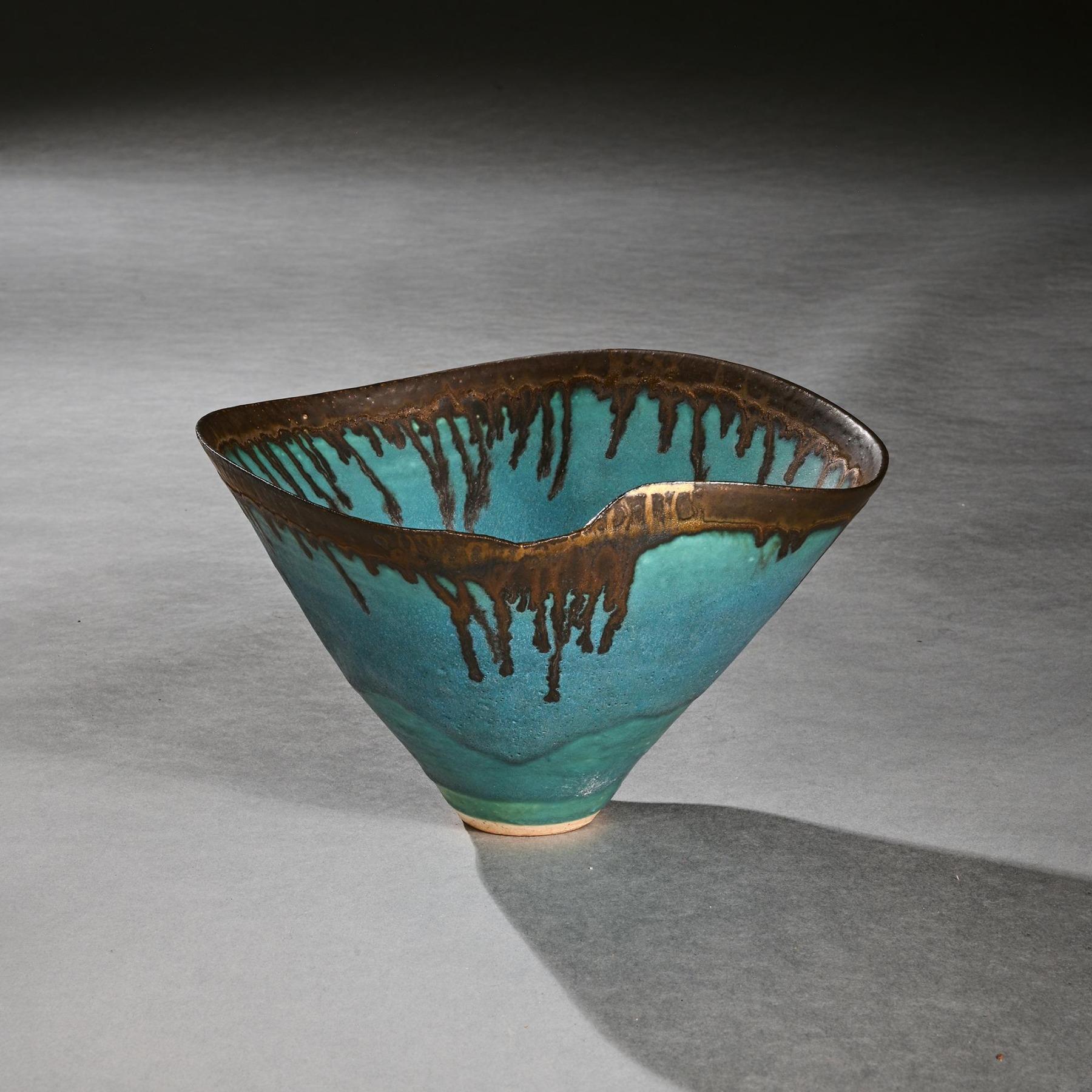 Anglais Bol en grès bleu turquoise Dame Lucie Rie en vente