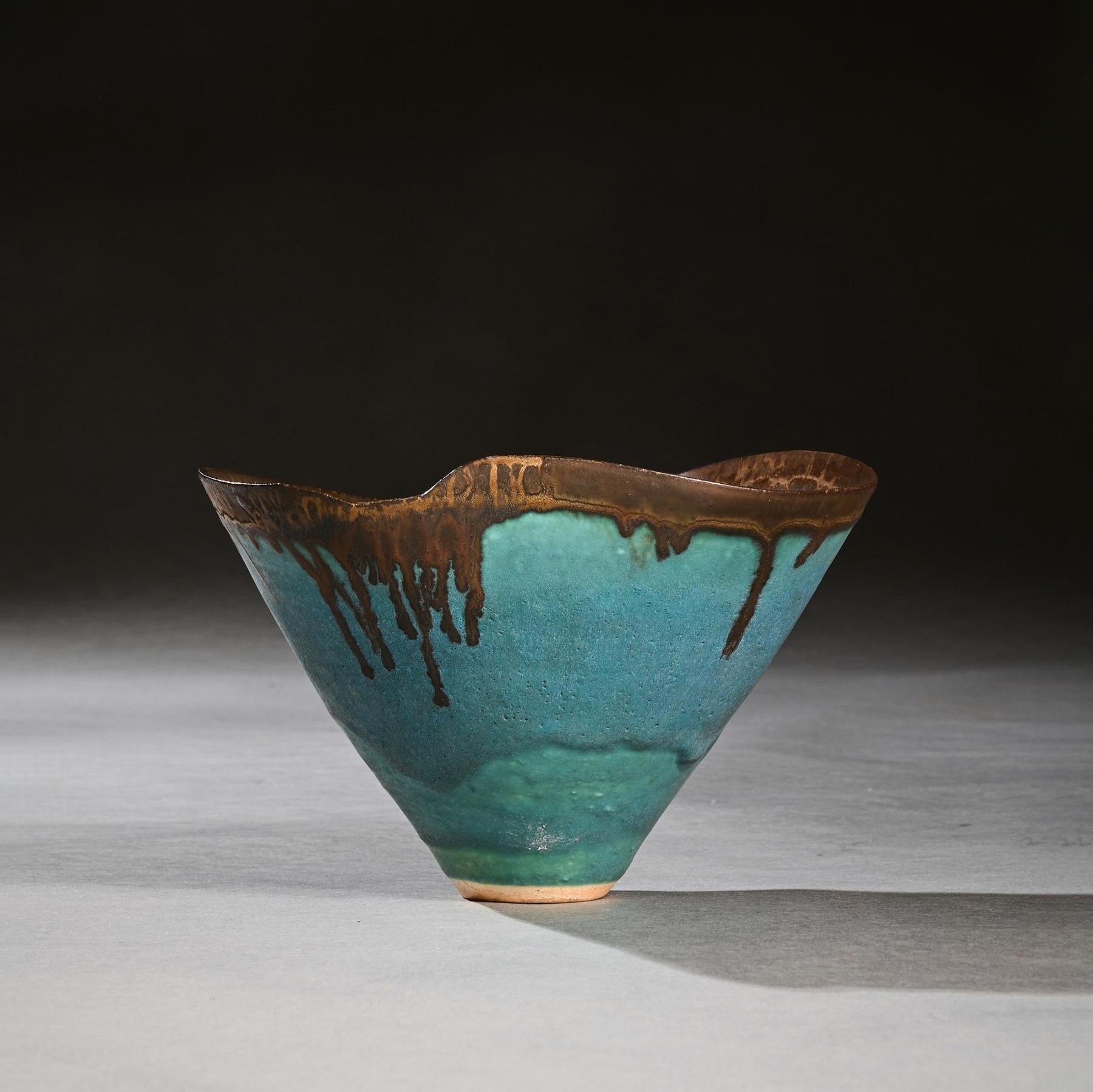 Bol en grès bleu turquoise Dame Lucie Rie Bon état - En vente à Benington, Herts