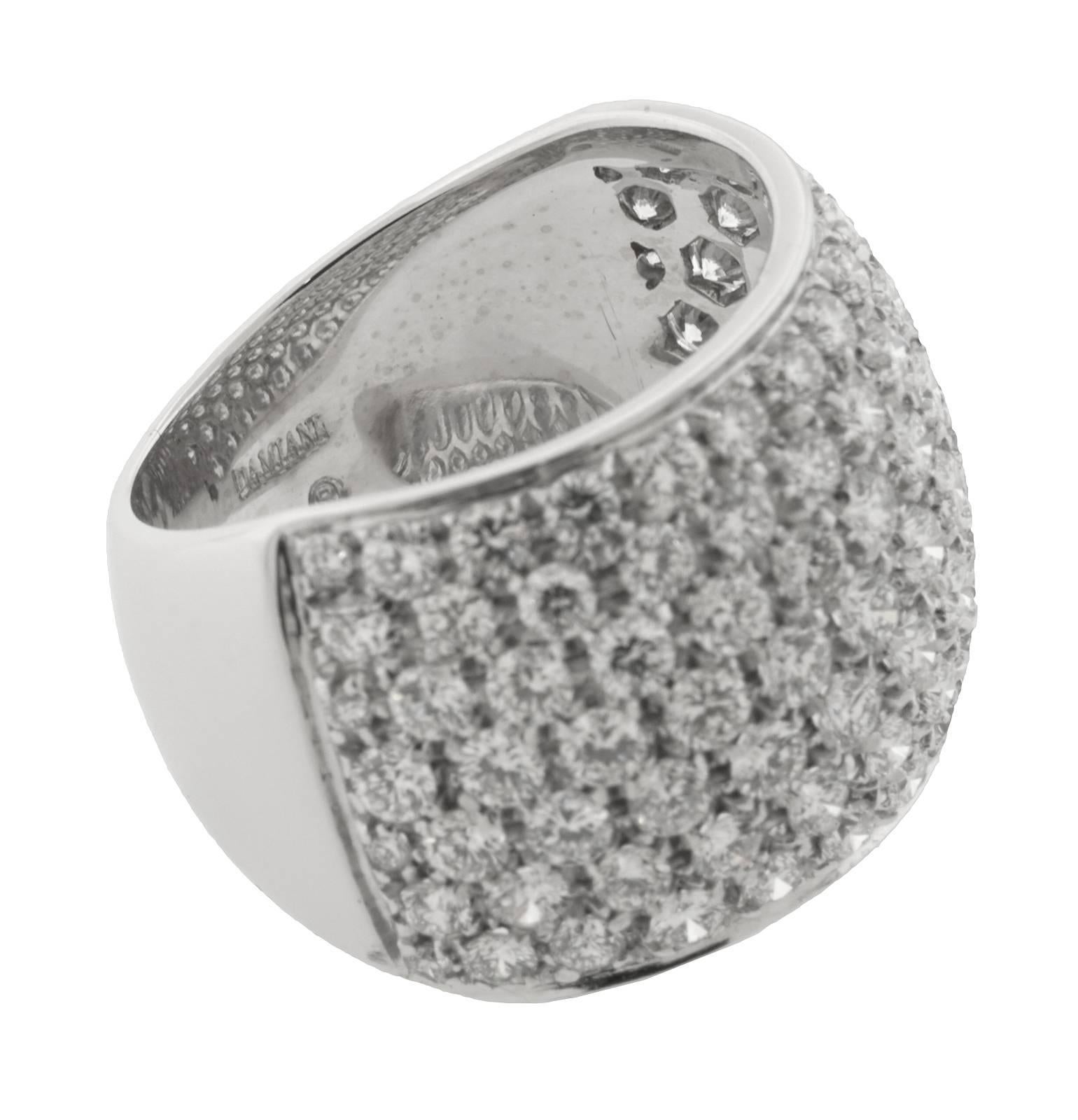 Damiani 18 Karat White Gold Diamond Band 3.25 Carat Total Weight In Excellent Condition In Chicago, IL