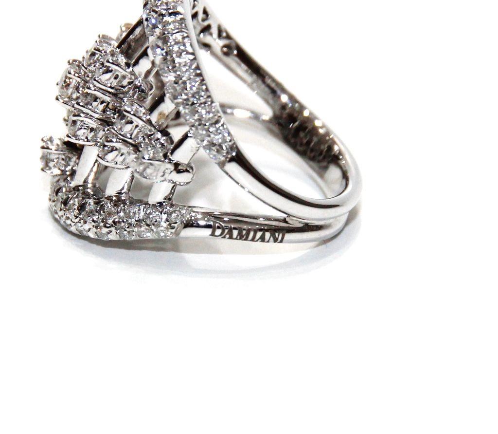 Damiani 18K White Gold Diamond Ring In New Condition For Sale In North Miami Beach, FL