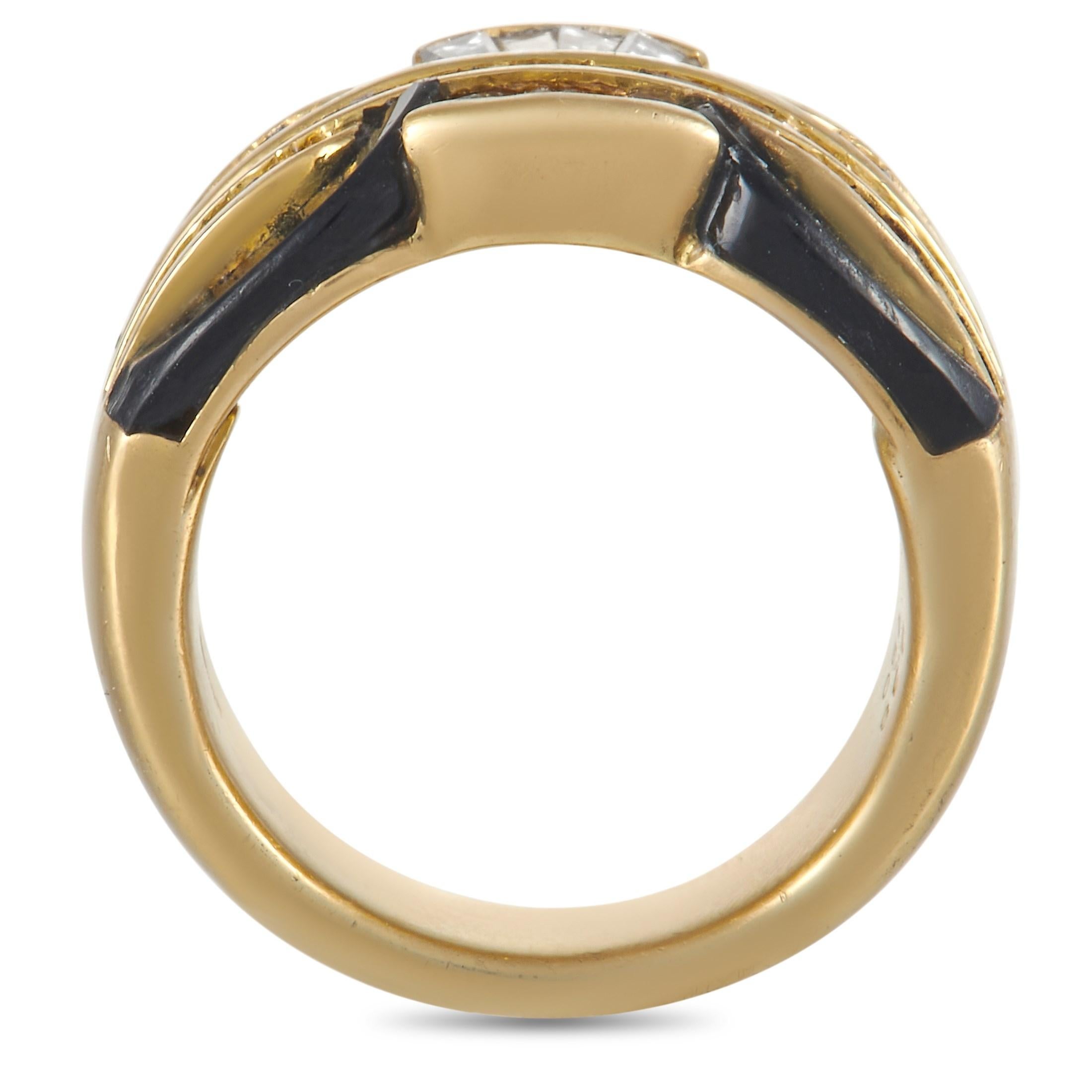 Want it black and white? The Damiani 18K Yellow Gold 2.38 ct Diamond and Onyx Wide Band Ring shows you how it's done. This ring features a 10mm wide band in yellow gold adorned with a black onyx panel amidst a formation of tapered baguette diamonds.