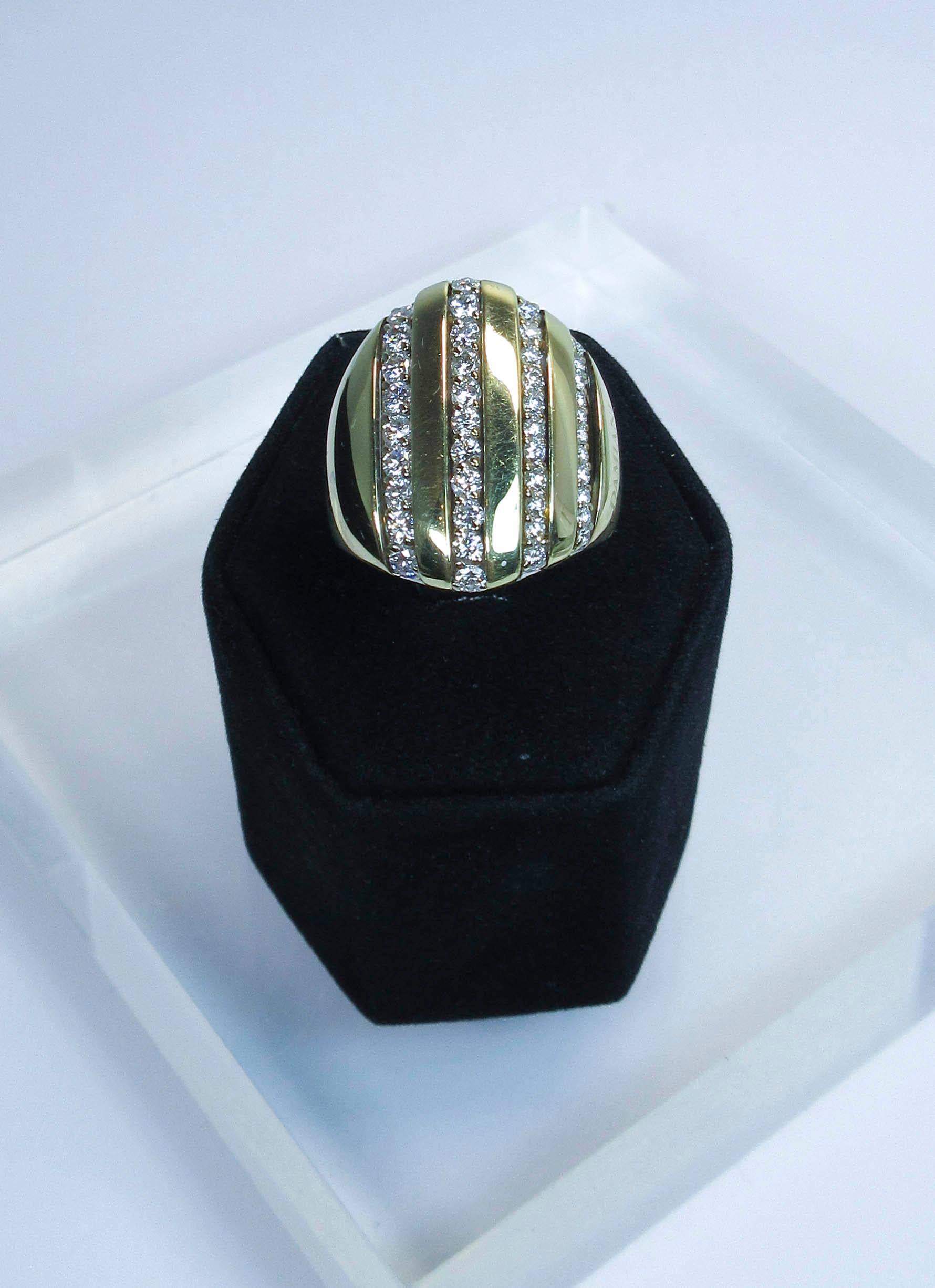 Women's Damiani 18 Karat Yellow Gold Diamond Accent Ring For Sale