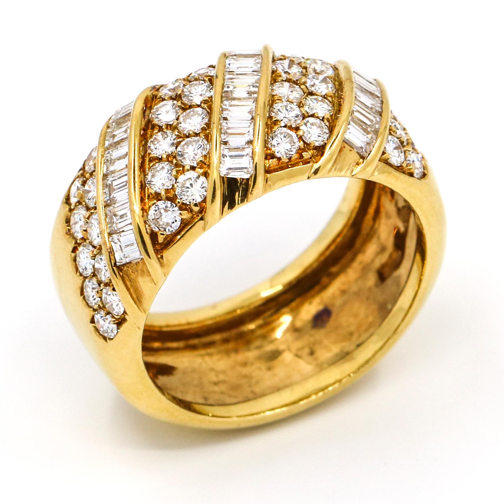 Damiani 2.00 Carat 18 Karat Yellow Gold Diamond Band Ring For Sale 2