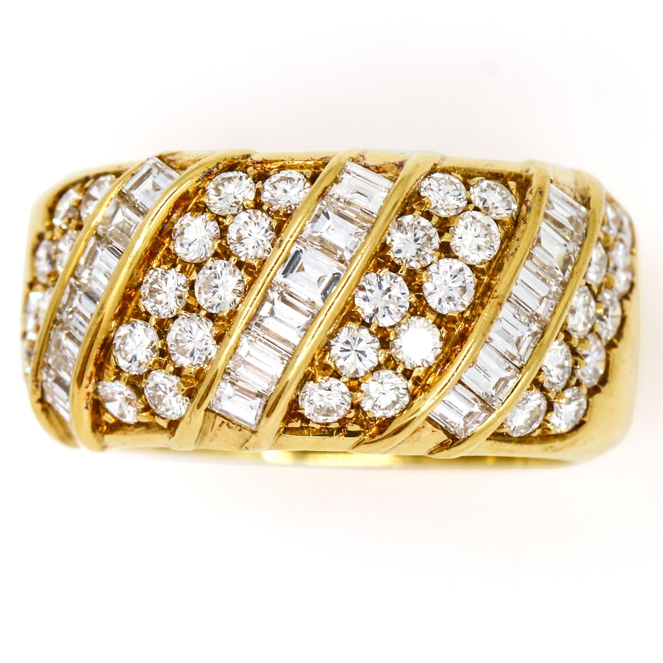 Damiani 2.00 Carat 18 Karat Yellow Gold Diamond Band Ring For Sale 3