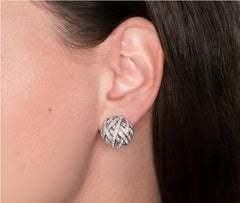 Damiani 5.60 Carat Diamond Layered Crossover Puff Earrings 18K Gold