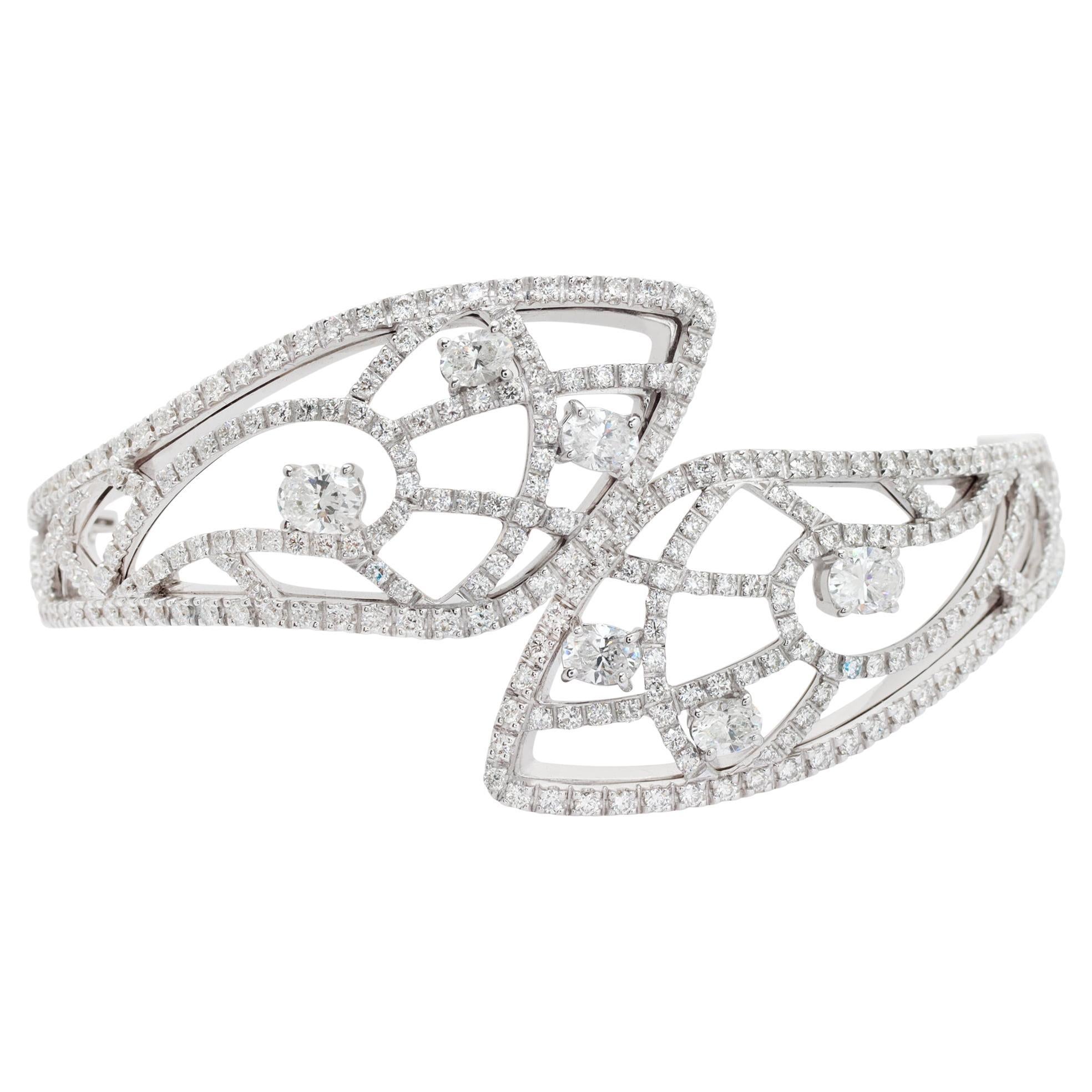 Damiani diamond bangle in 18k white gold