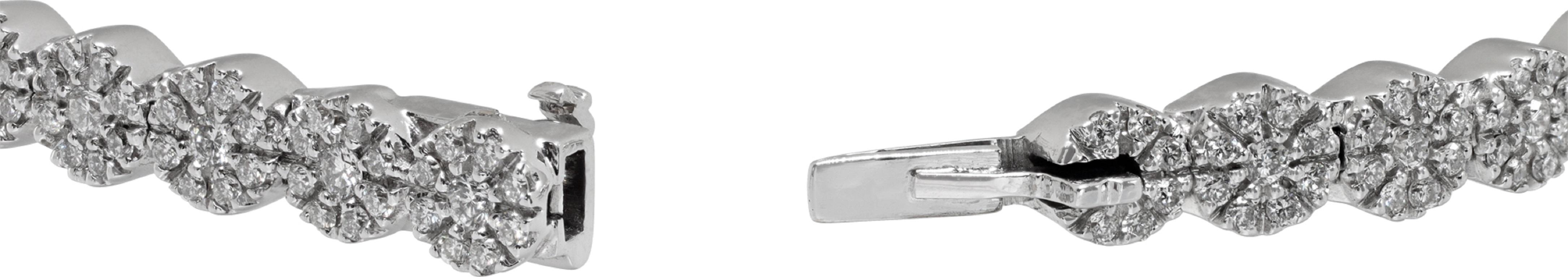 Damiani diamond line bracelet in 18k white gold In Excellent Condition For Sale In Surfside, FL