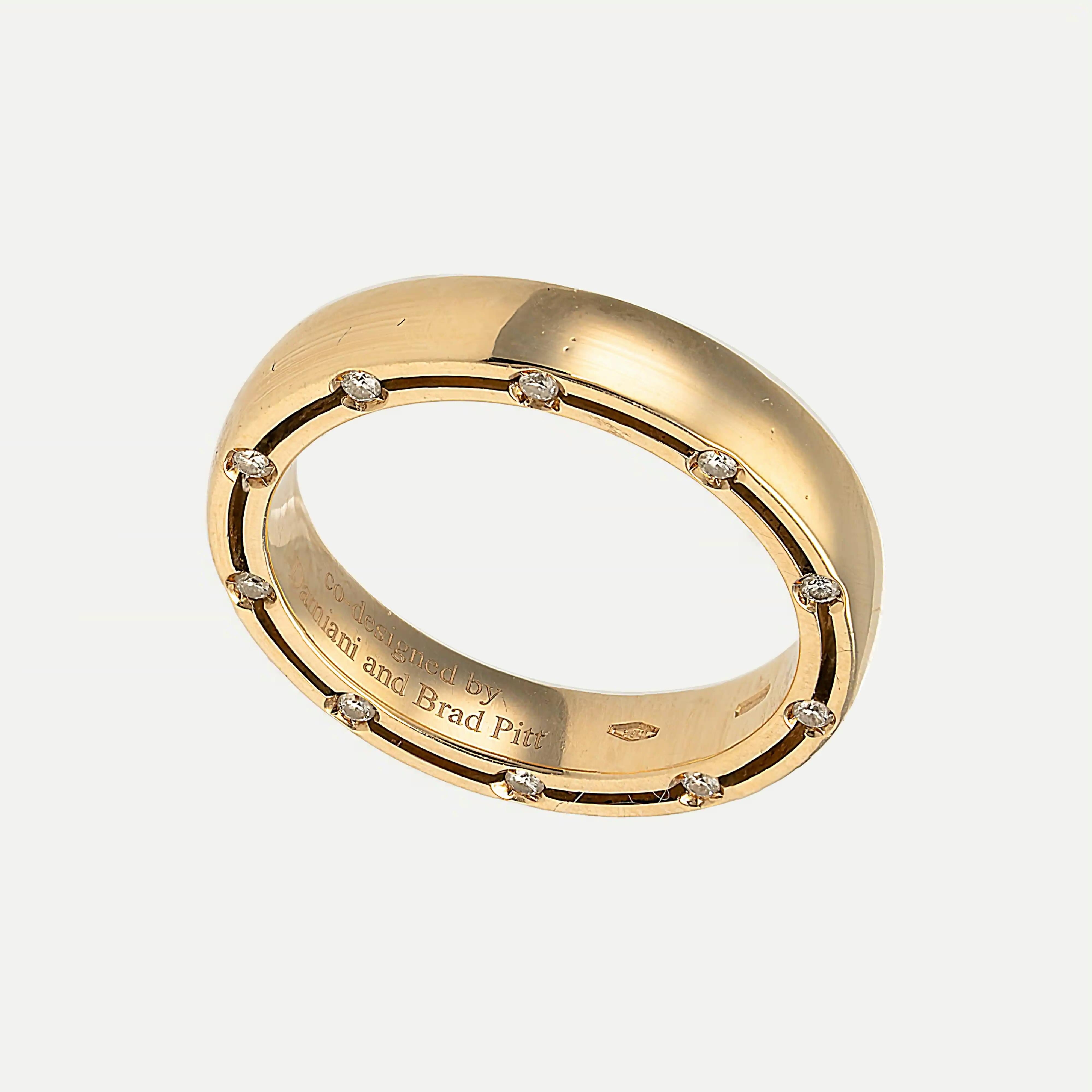 Contemporary Damiani D.Side Ring, Gold and Diamonds For Sale