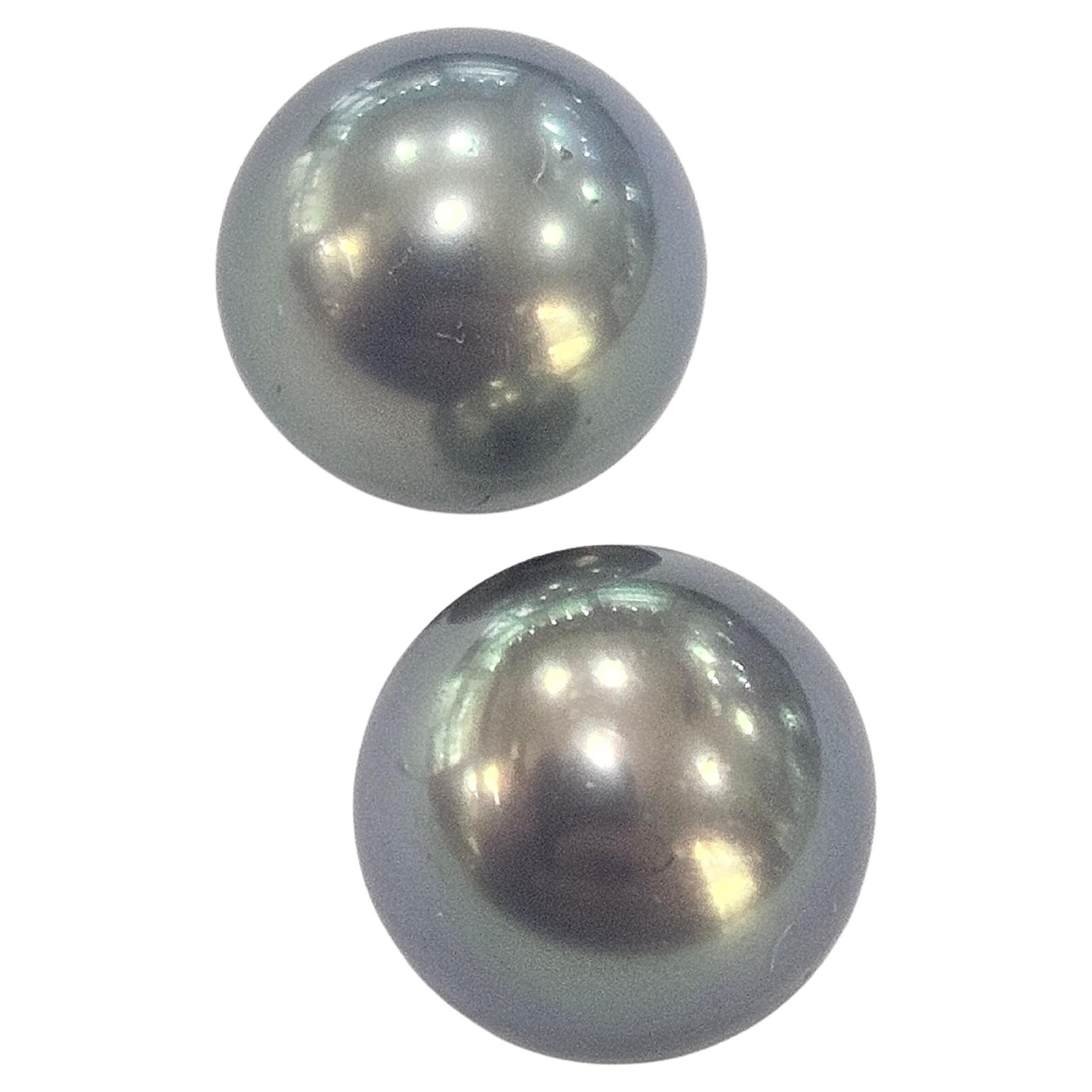 Boucles d'oreilles Damiani Perle de culture noire et blanche Or blanc 18 carats Unisexe en vente