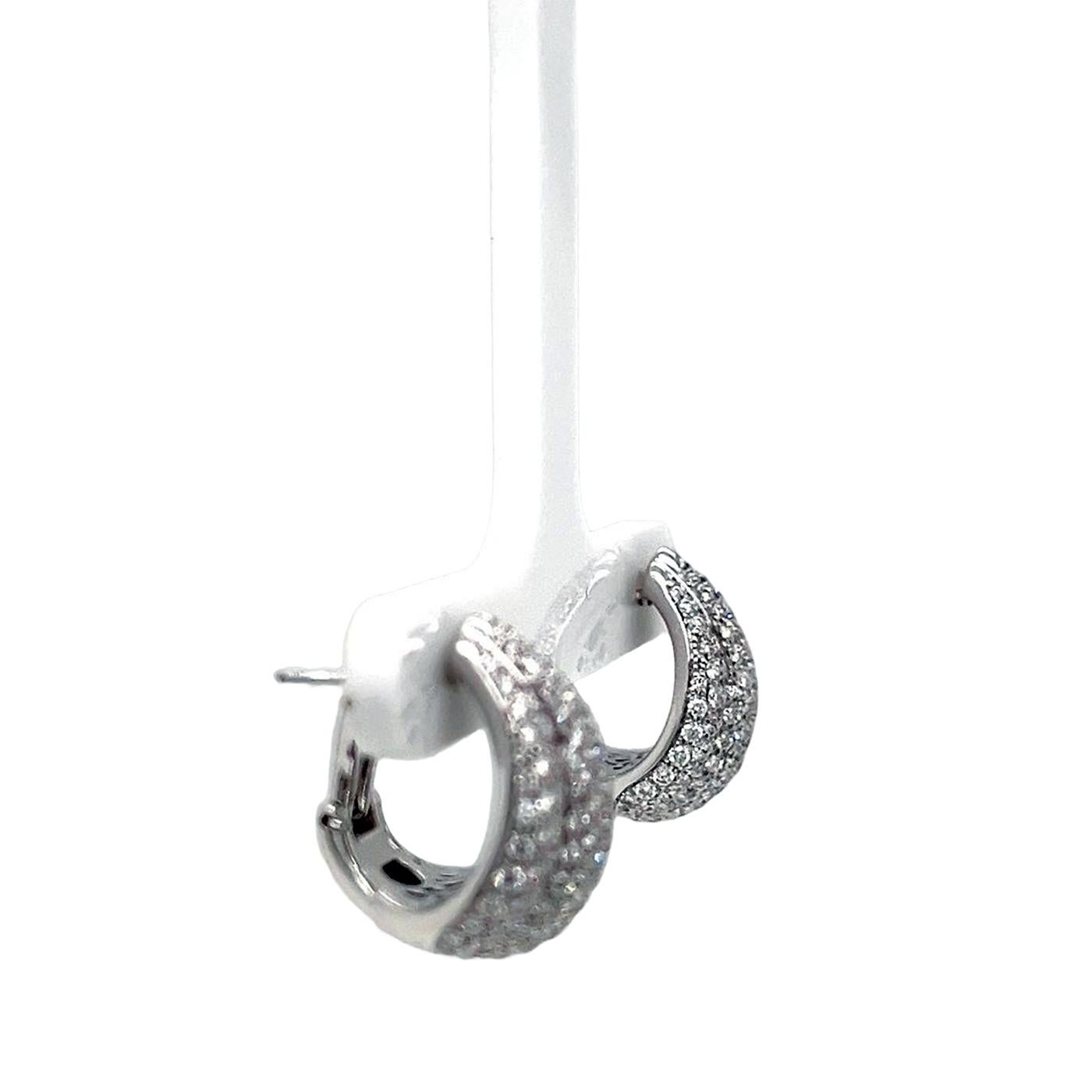 Damiani Spicchi di Luna 2.12ct Pave Diamonds Italian Earrings in 18K White Gold Corte redondo en venta
