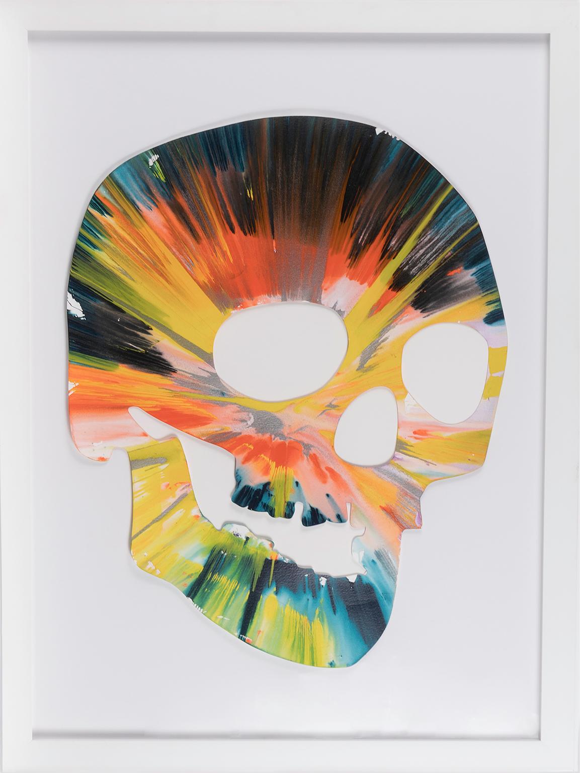 "Pintura giratoria de calavera" pintura acrílica sobre papel del artista Damien Hirst. Creado con la colaboración del público en el Taller de Giros de Damien Hirst para celebrar la inauguración de Réquiem en el PinchukArtCentre, Ucrania. Lleva la