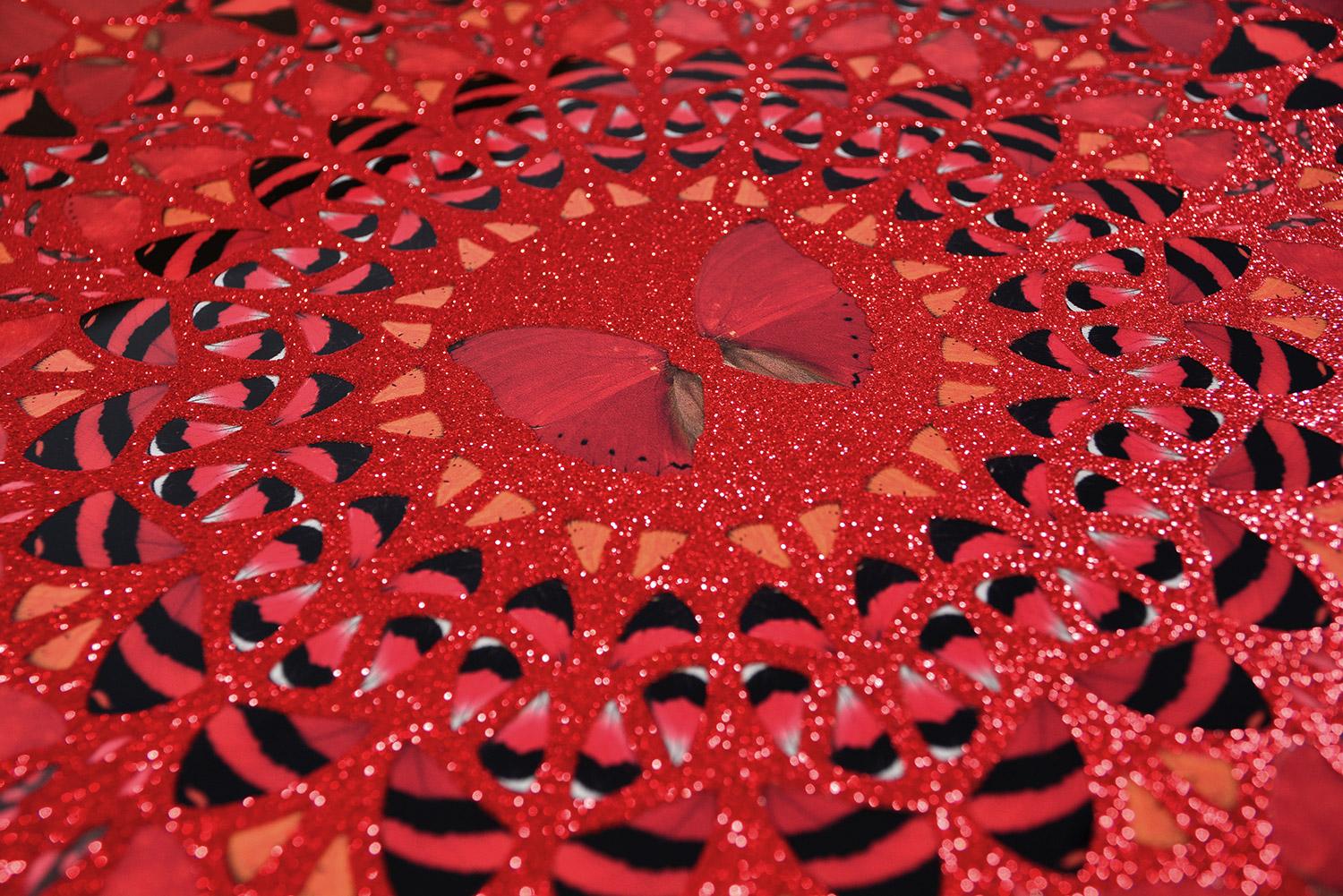 DAMIEN HIRST - EMPRESSES : SUIKO Limited Modern Butterflies rouge pailleté - Moderne Print par Damien Hirst