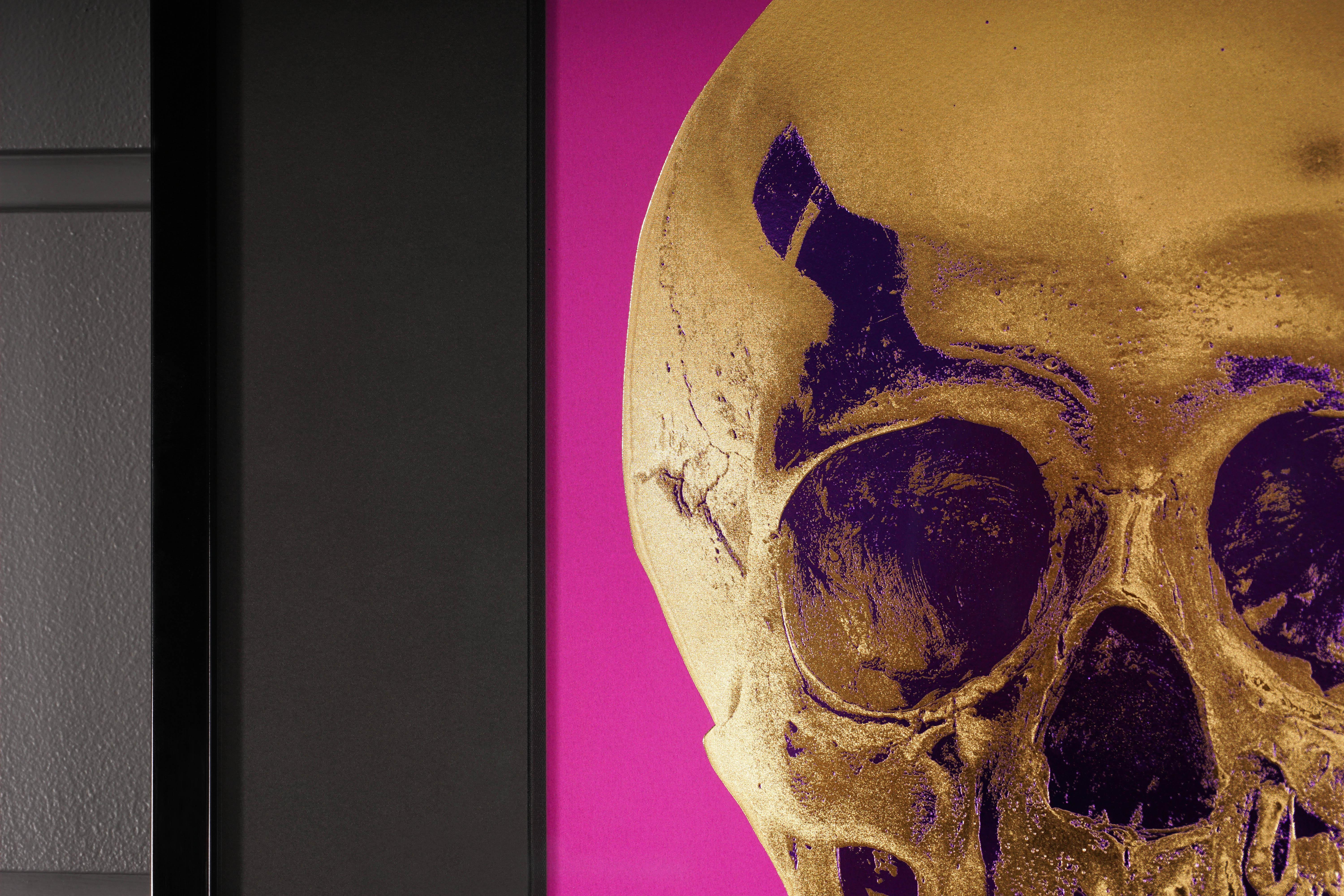 Damien Hirst, Skull, Fuchsia/Gold, 2012 3