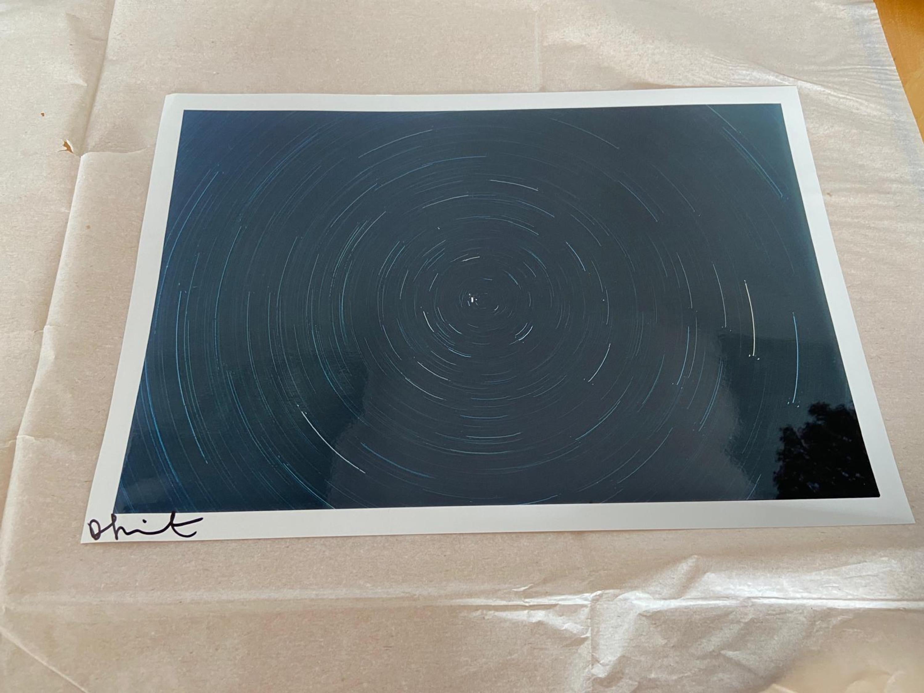 Damien Hirst, Foto giratoria, 2002


Impresión tipo C sobre papel
23 x 33 cm (9.05 x 13 in)
Edición de 68
Firmado a mano por el artista


Spin Photo es una C-Print firmada en papel RC realizada por el célebre artista contemporáneo Damien Hirst.