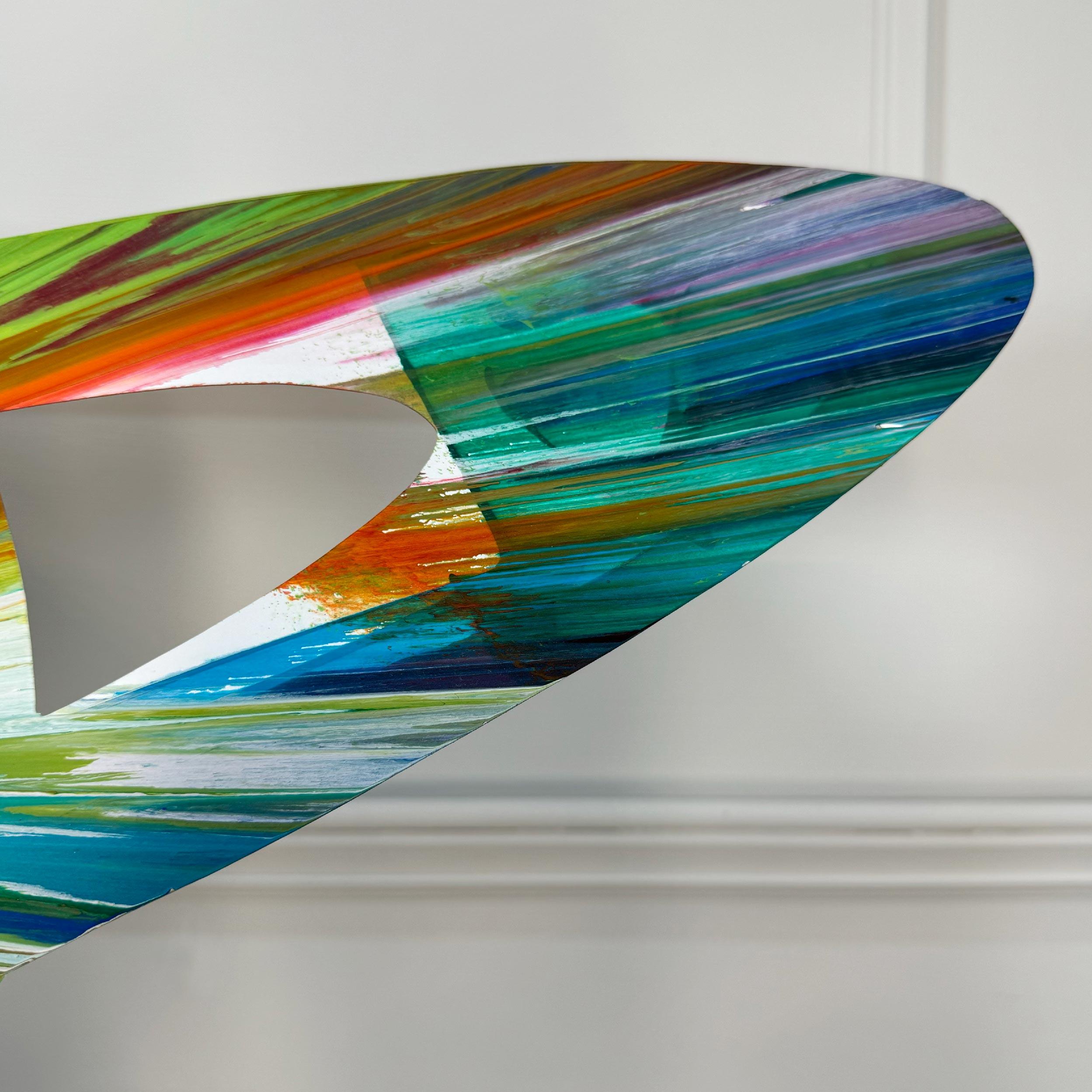 Damien Hirst Saturn Spin Painting Firmato sul retro e con il timbro cieco di Hirst in vendita 5