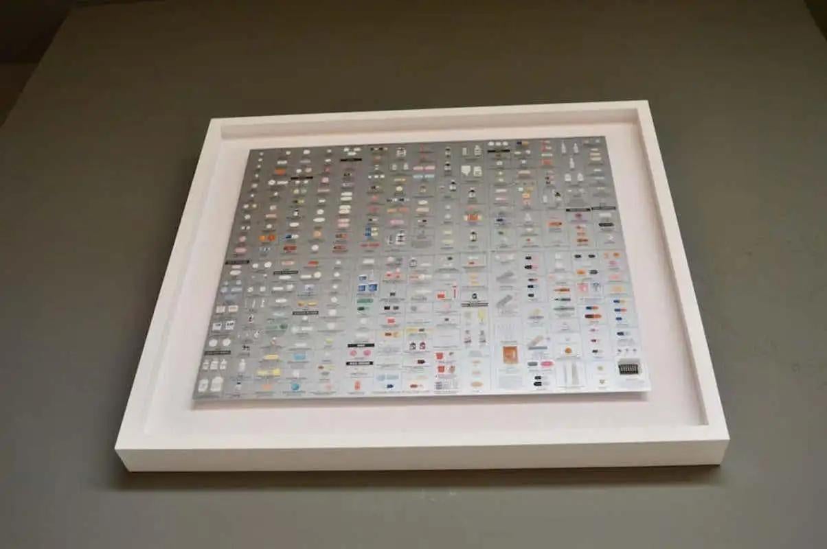 Damien Hirst Silber „Pharmacy“ Wandteppich ungerahmt (Britisch) im Angebot